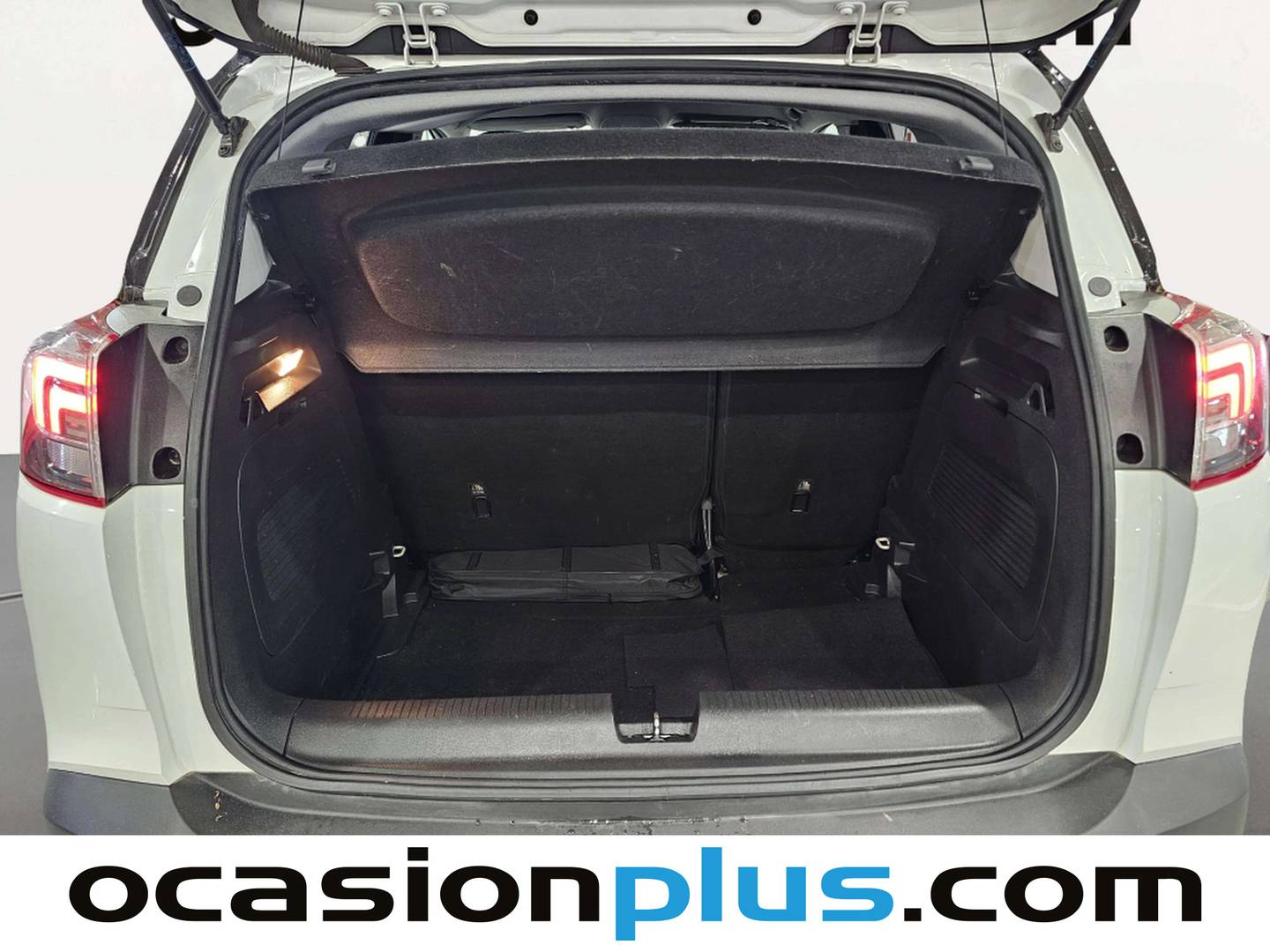 Fotos maletero Opel Crossland X Opel Crossland X 1.5 D S&S Design Line 120 Aniversario (102 CV)