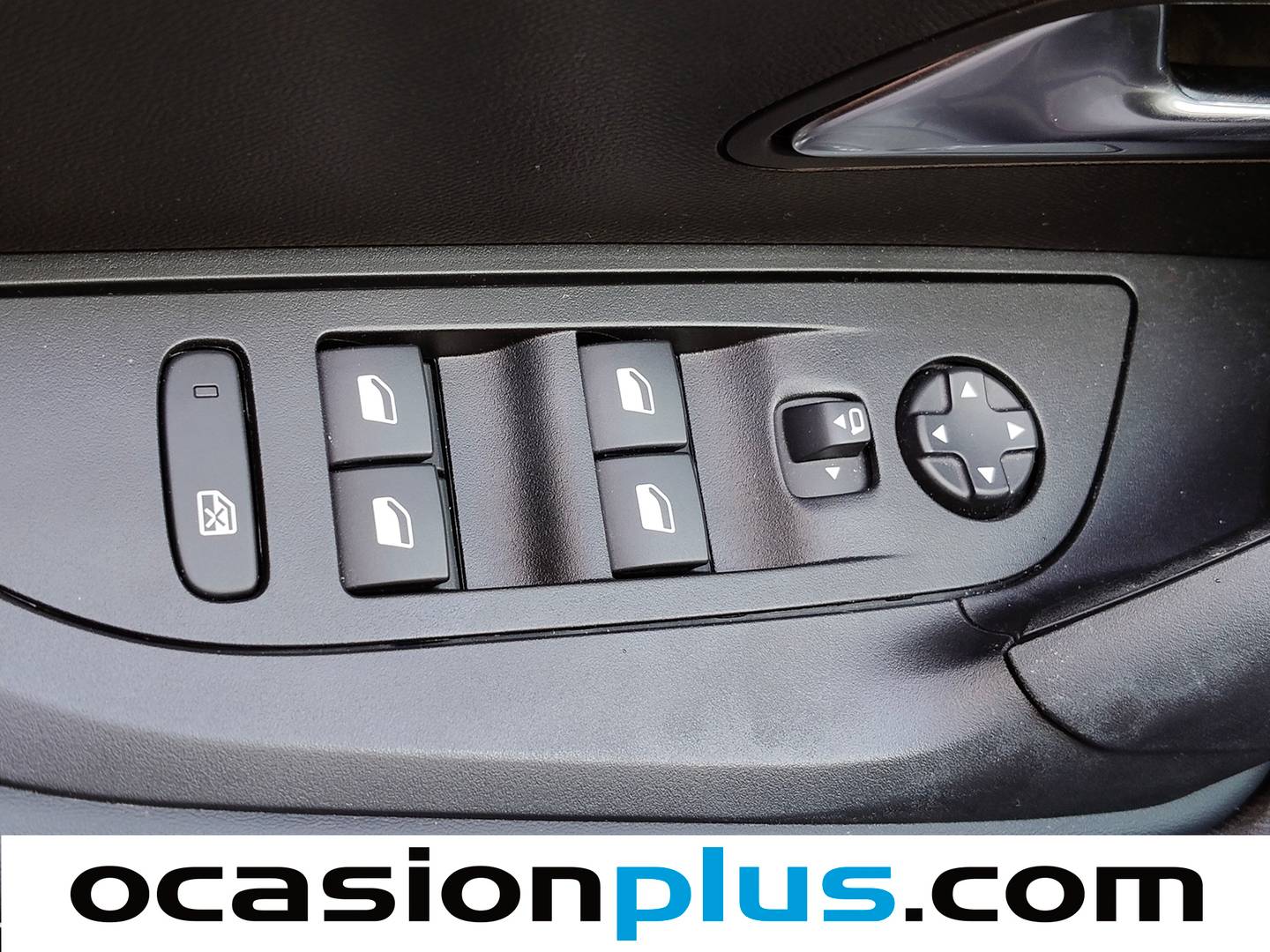 Peugeot 2008 Peugeot 2008 Allure Hybrid eDCS6 (136 CV) híbrido