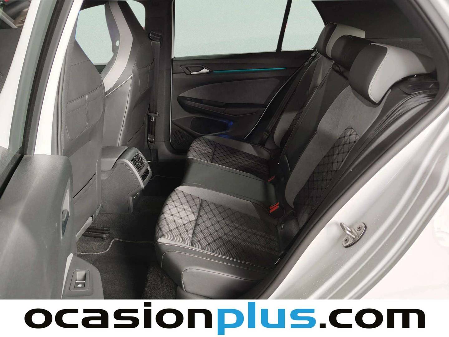 Foto asientos traseros Volkswagen Golf Volkswagen Golf R-Line 1.5 eTSI (150 CV) DSG