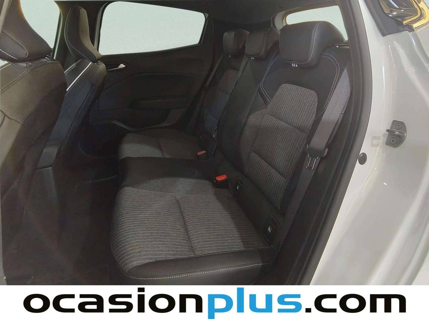 Foto asientos traseros Renault Clio Renault Clio Techno E-Tech Híbrido (140 CV)
