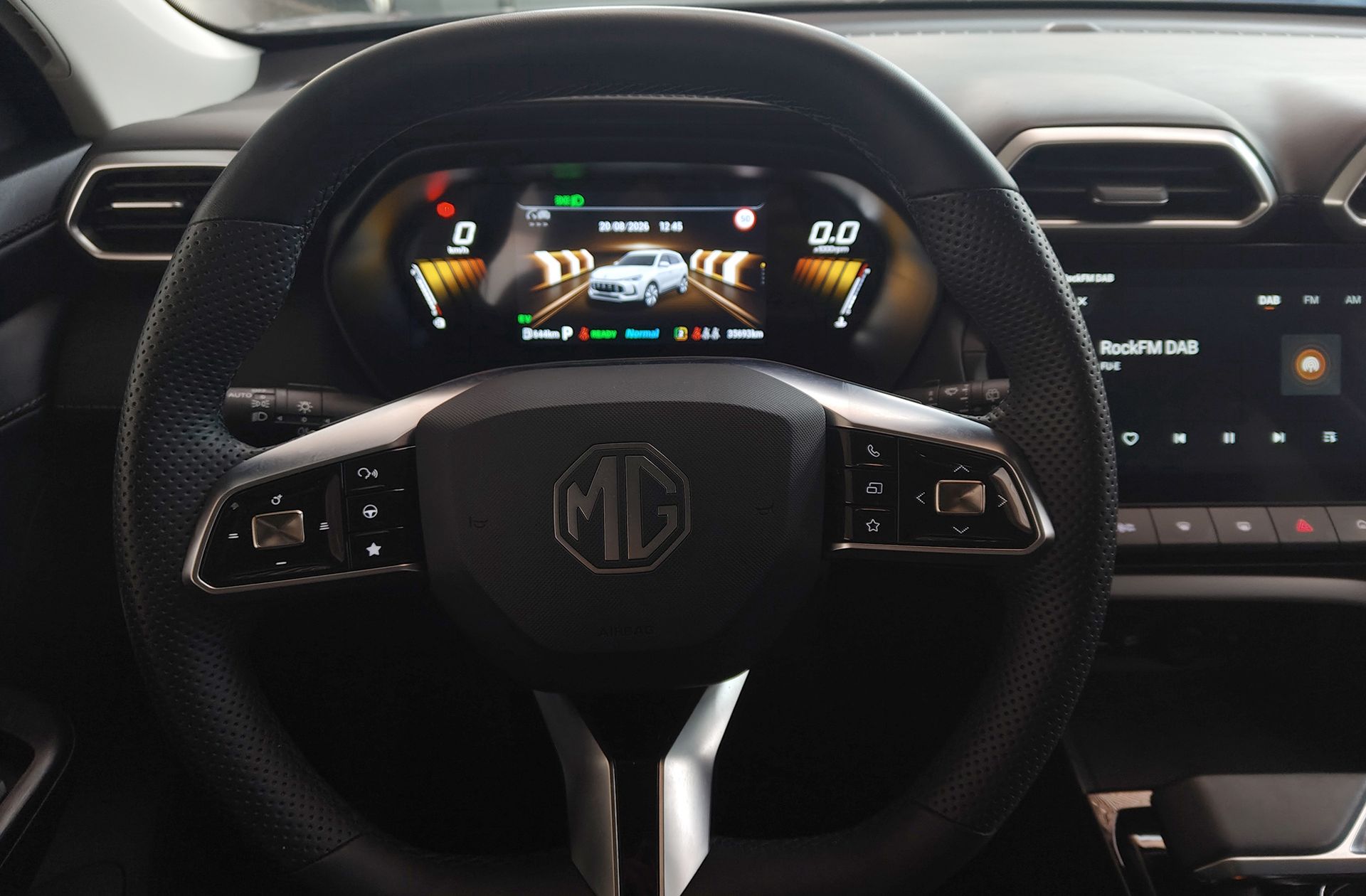MG ZS 1.5 Hybrid+ Luxury - foto 23