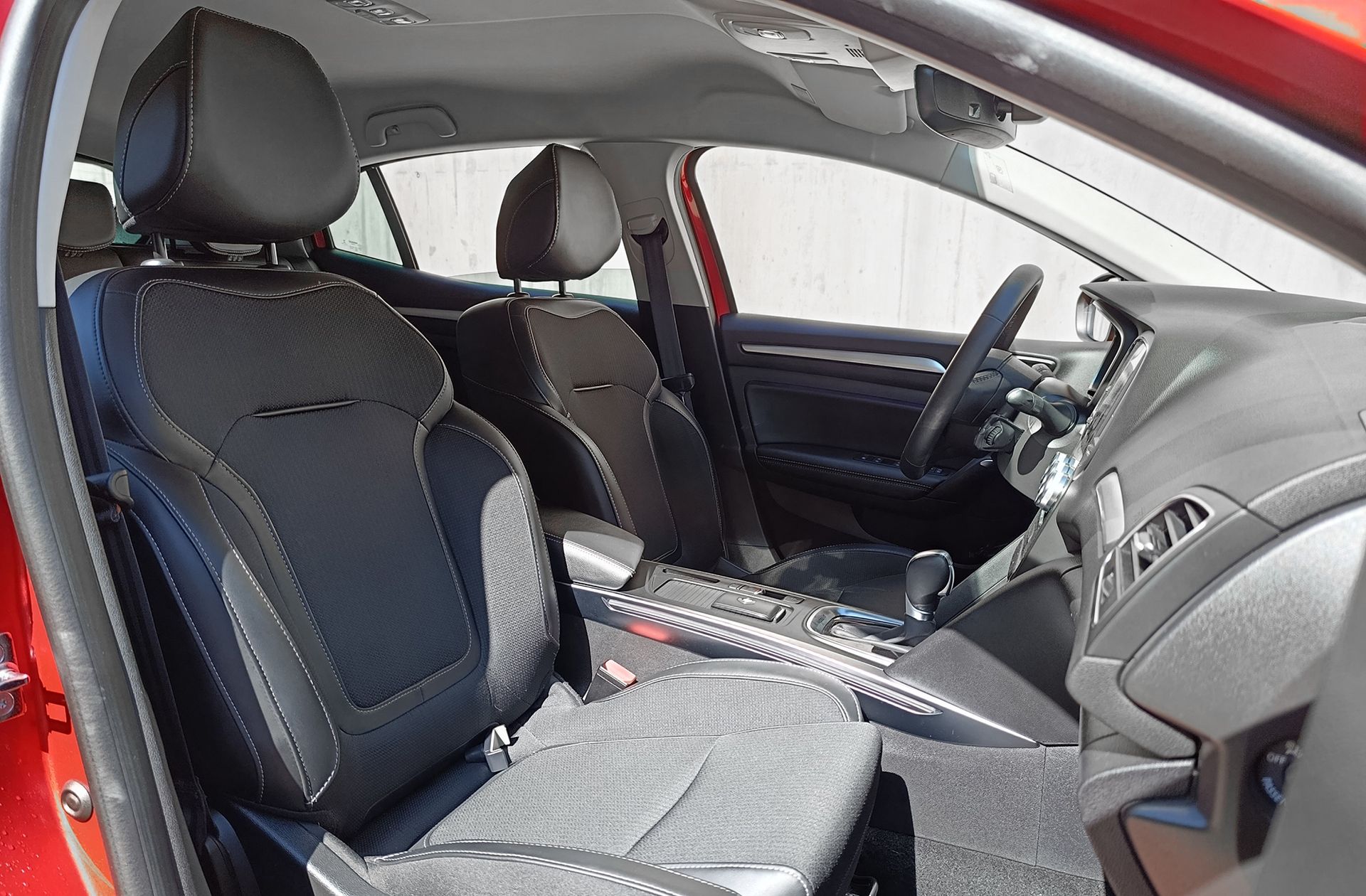 Renault Mégane Zen E-Tech Híbrido - foto 20