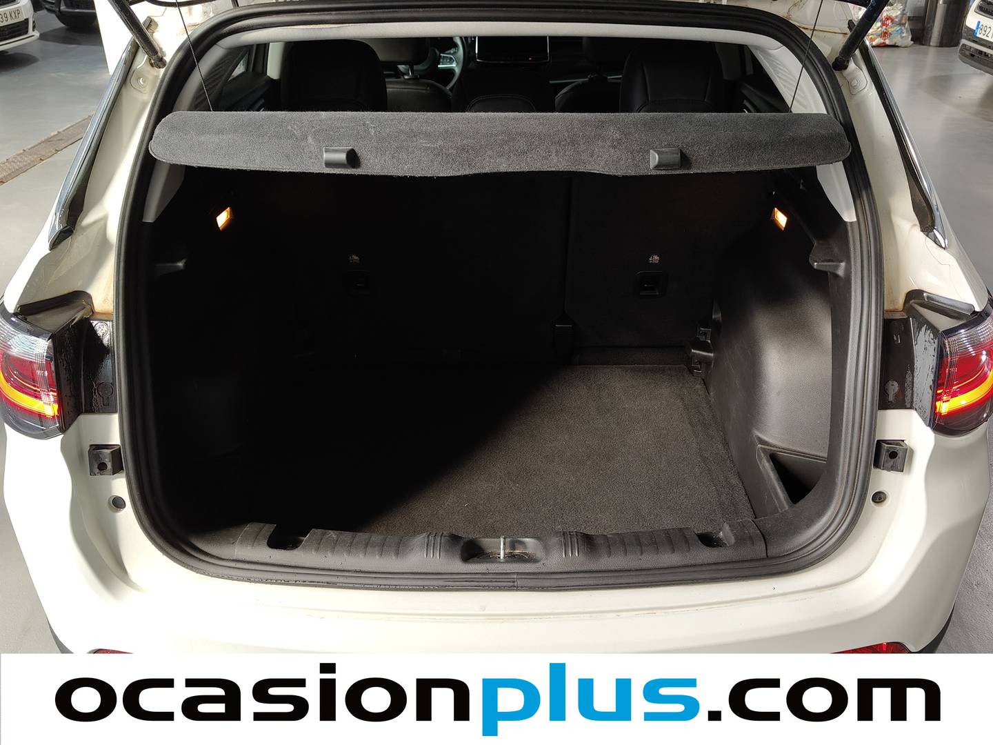 Fotos maletero Jeep Compass Jeep Compass 1.3 Gse Limited 4x2 FWD(130 CV)