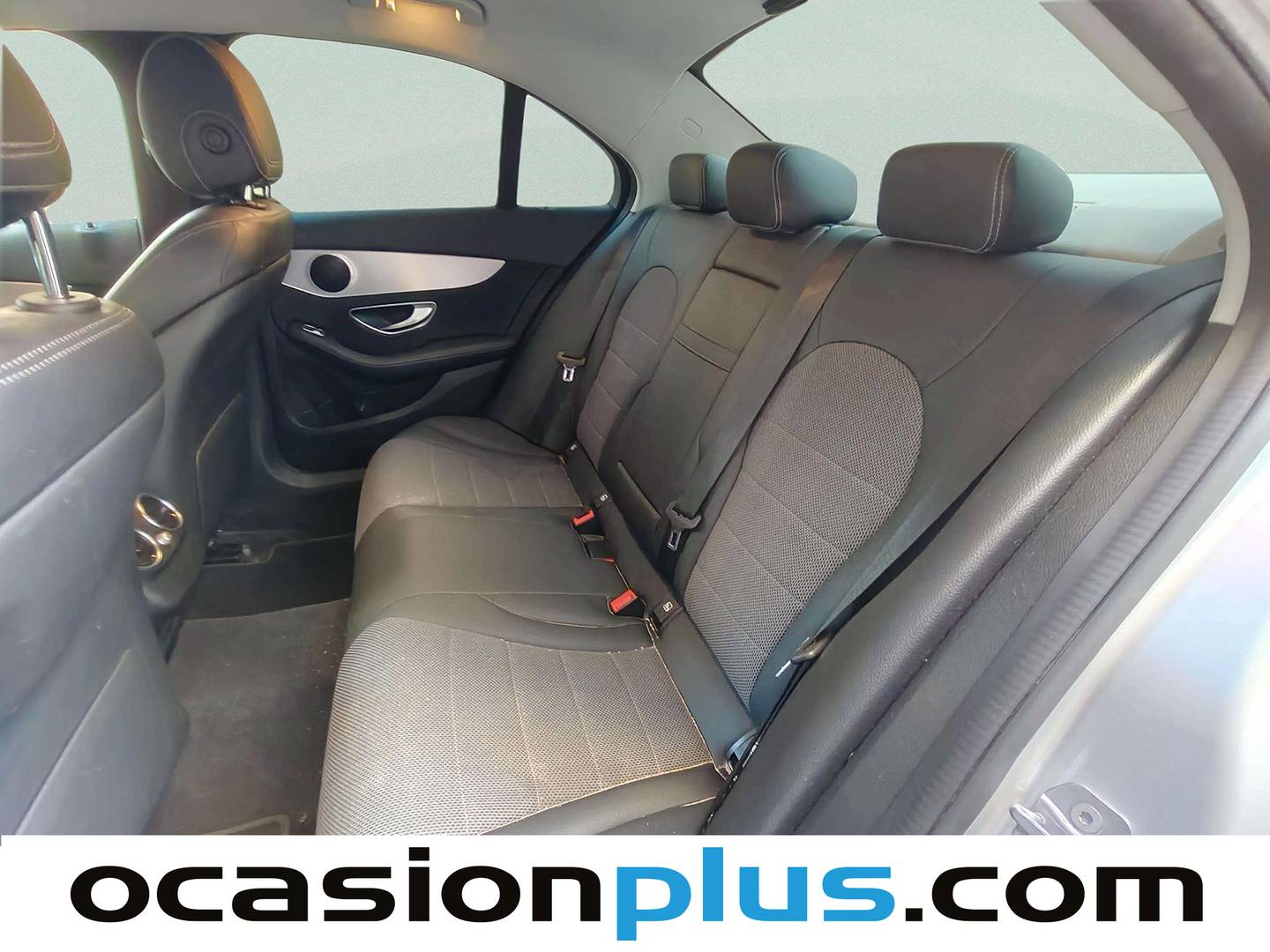 Foto asientos traseros Mercedes Clase C Mercedes Clase C 200 d (136 CV)