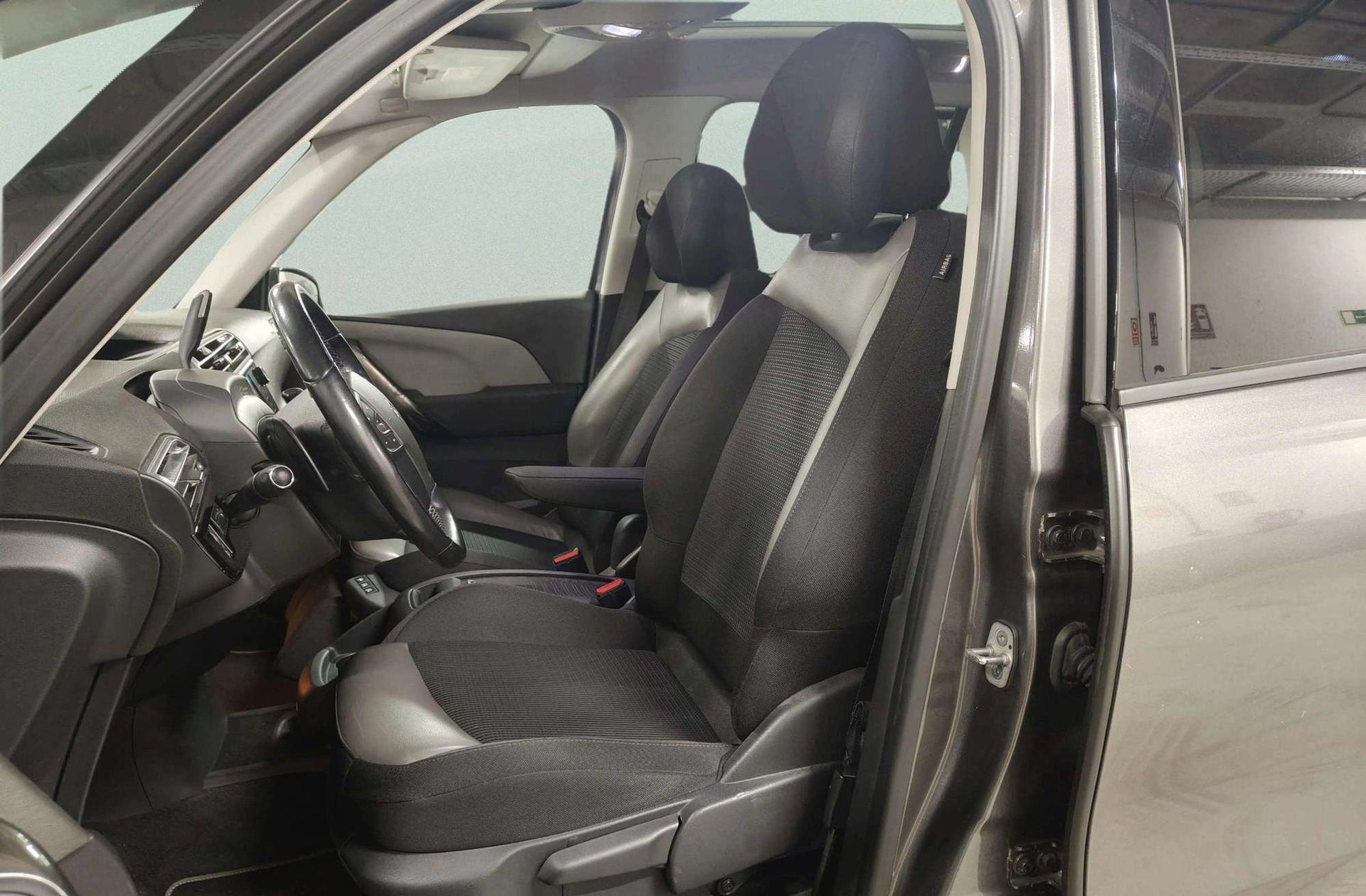 Citroën C4 Grand Picasso 2.0 BlueHDi Shine EAT6 - foto 16