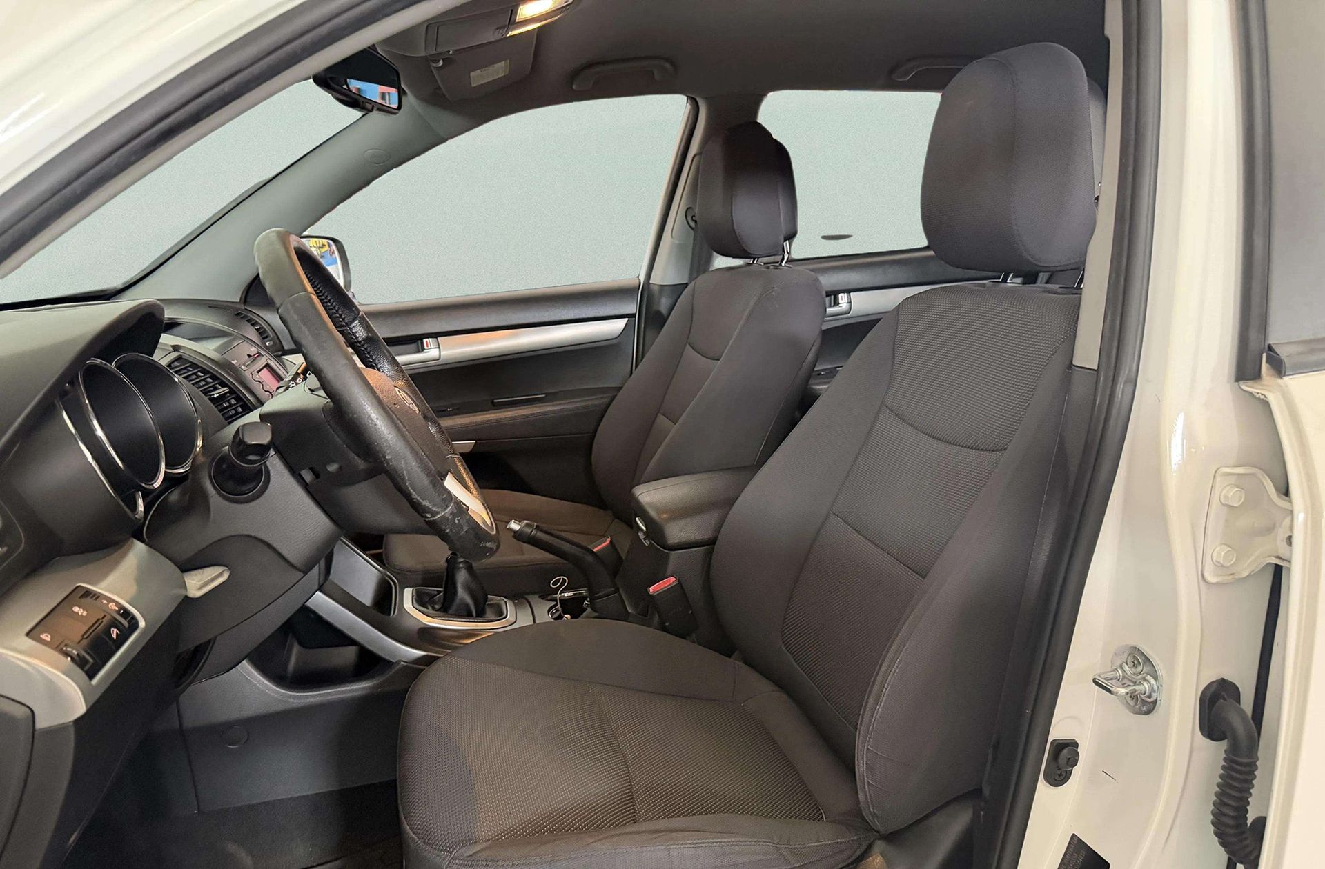 Kia Sorento 2.0 CRDi Drive 4x2 7 plazas - foto 8