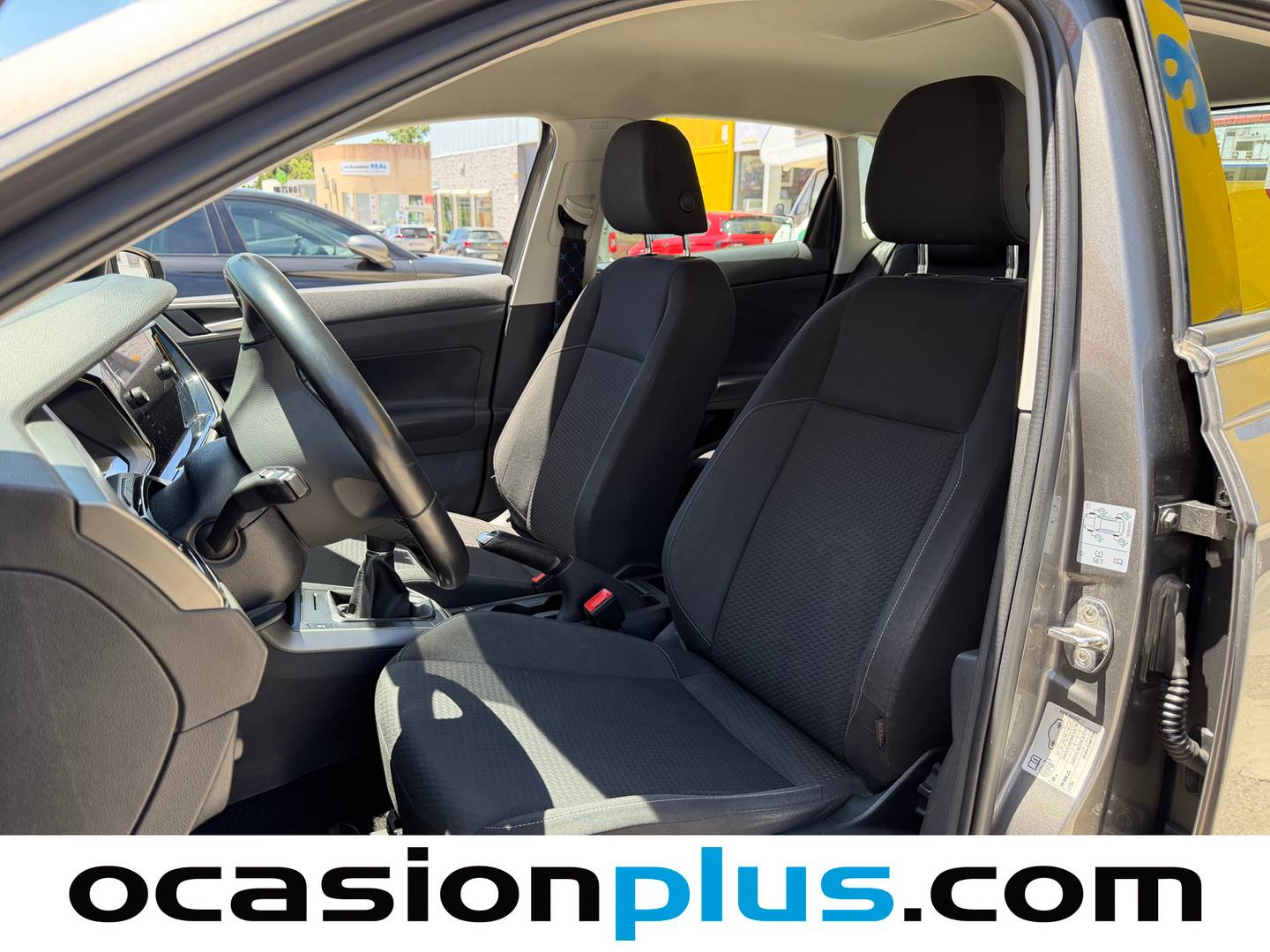 Foto asientos delanteros Volkswagen Polo Volkswagen Polo Advance 1.0 TSI (95 CV)