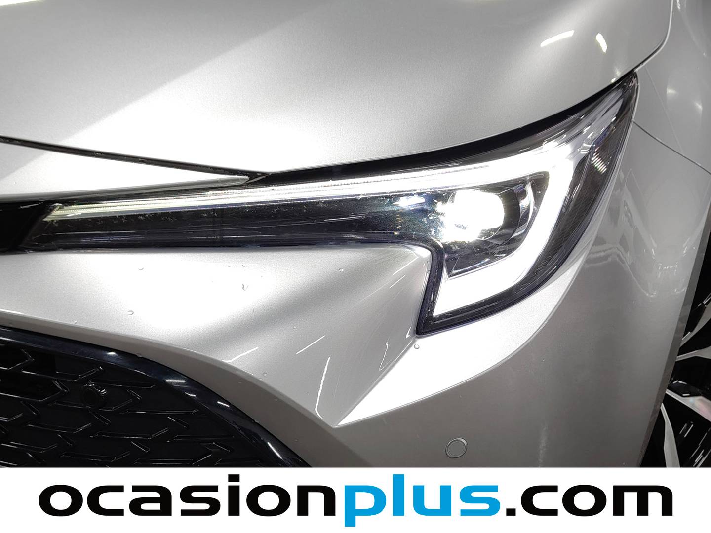 Paquetes del Toyota Corolla Toyota Corolla 200H Touring Sport Style Edition (196 CV)