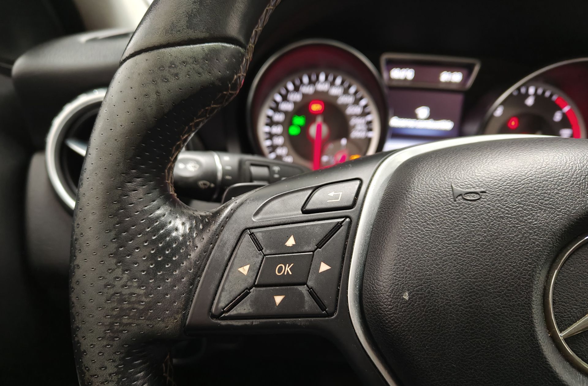 Mercedes-Benz GLA 200 CDI Style - foto 28