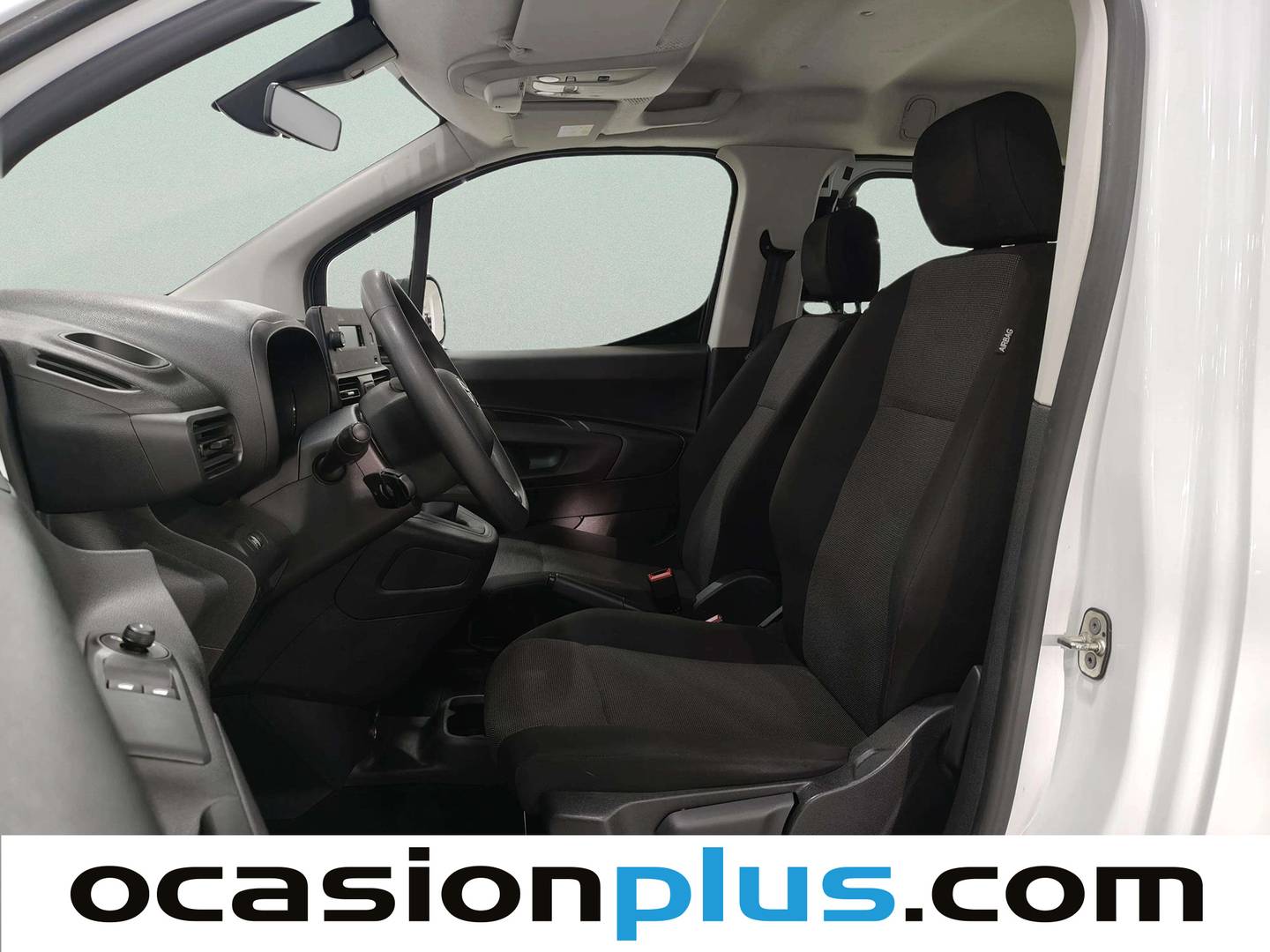 Foto asientos delanteros Toyota Proace City Toyota Proace City 1.5D GX L1 (102 CV)