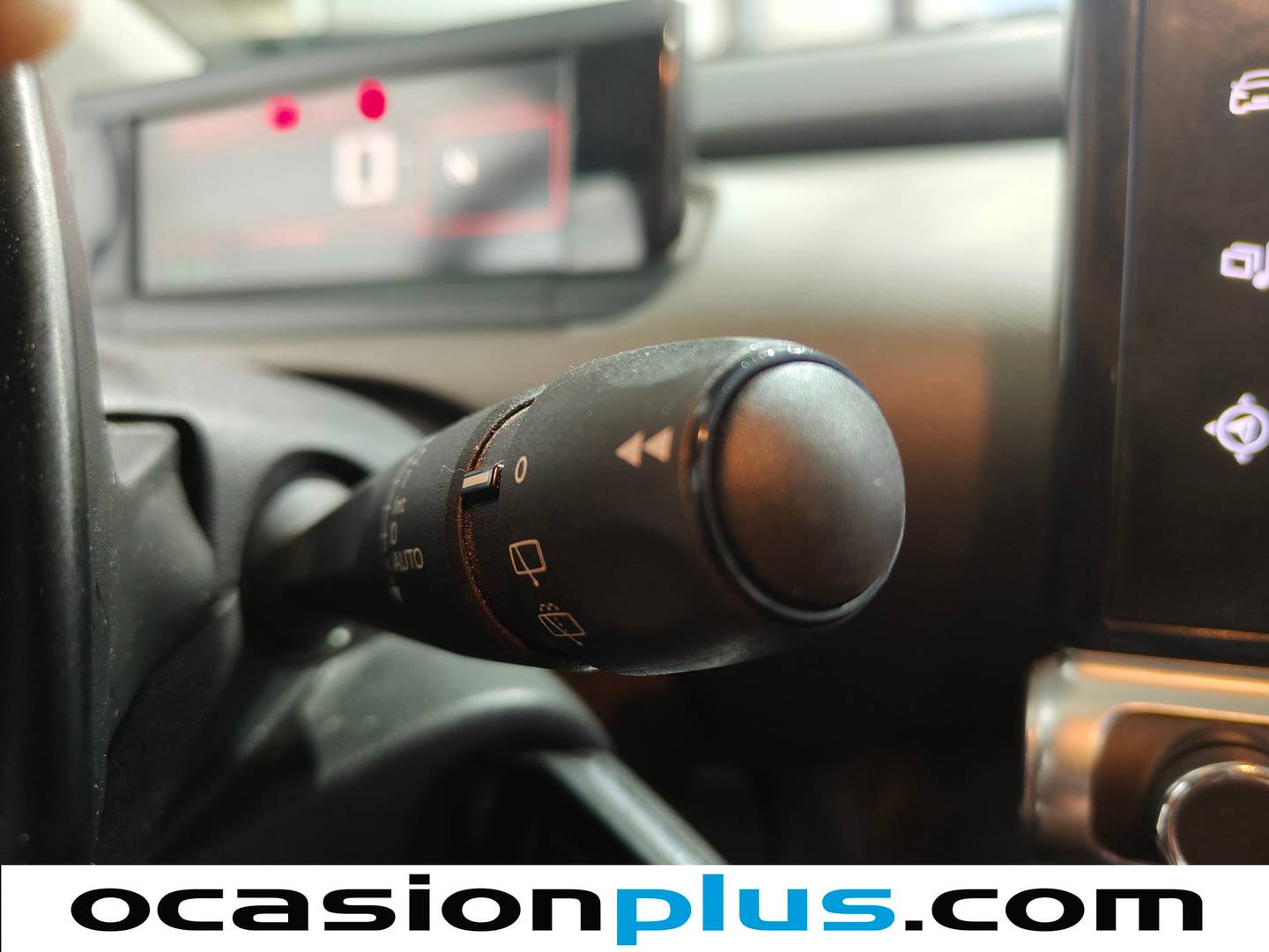 Equipamiento del Citroën C4 Cactus Citroen C4 Cactus BlueHDi 100 Feel (100 CV)