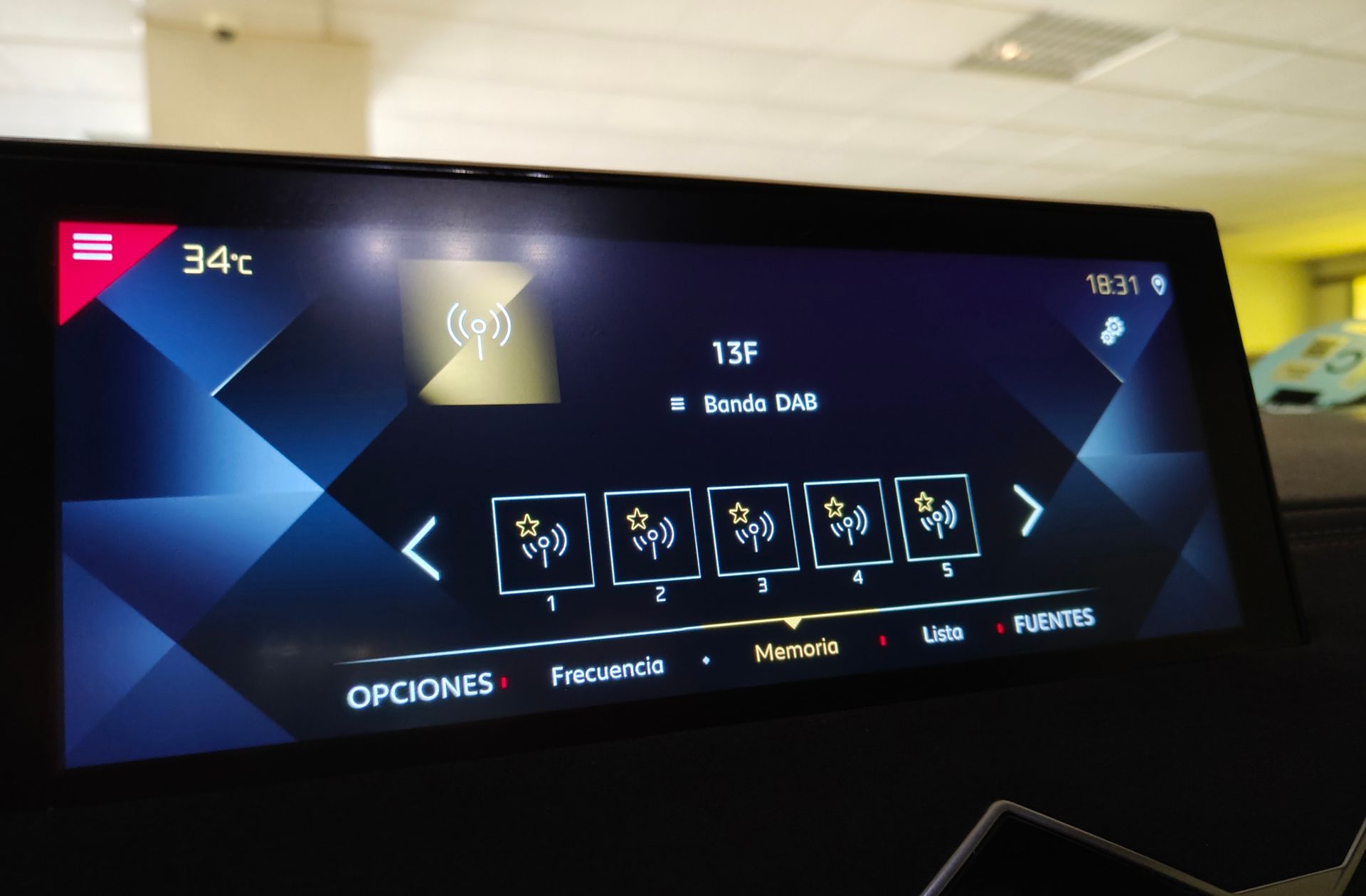 DS 3 Crossback Performance Line BlueHDi - foto 32