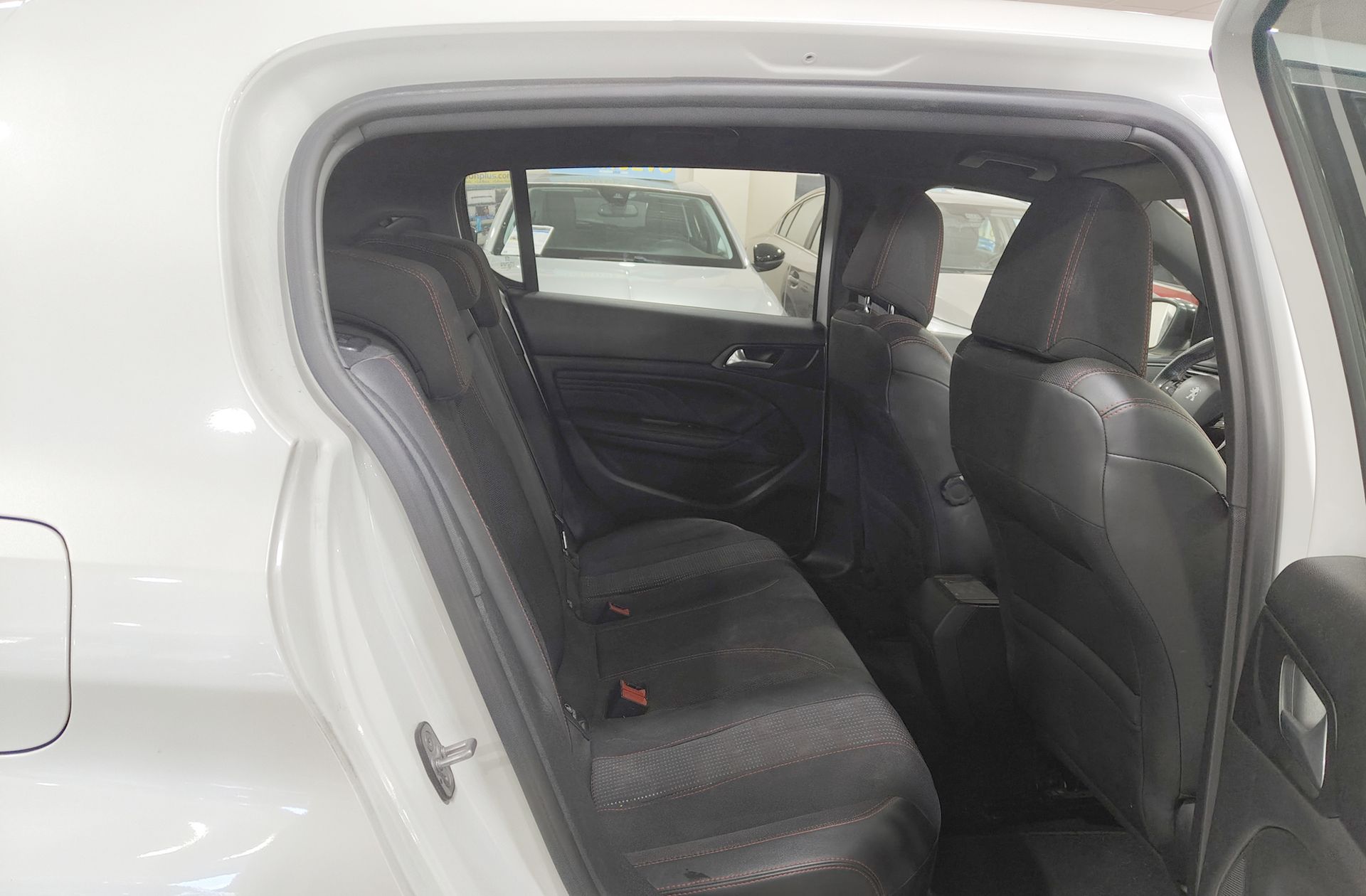 Peugeot 308 BlueHDi 150 GT Line - foto 17