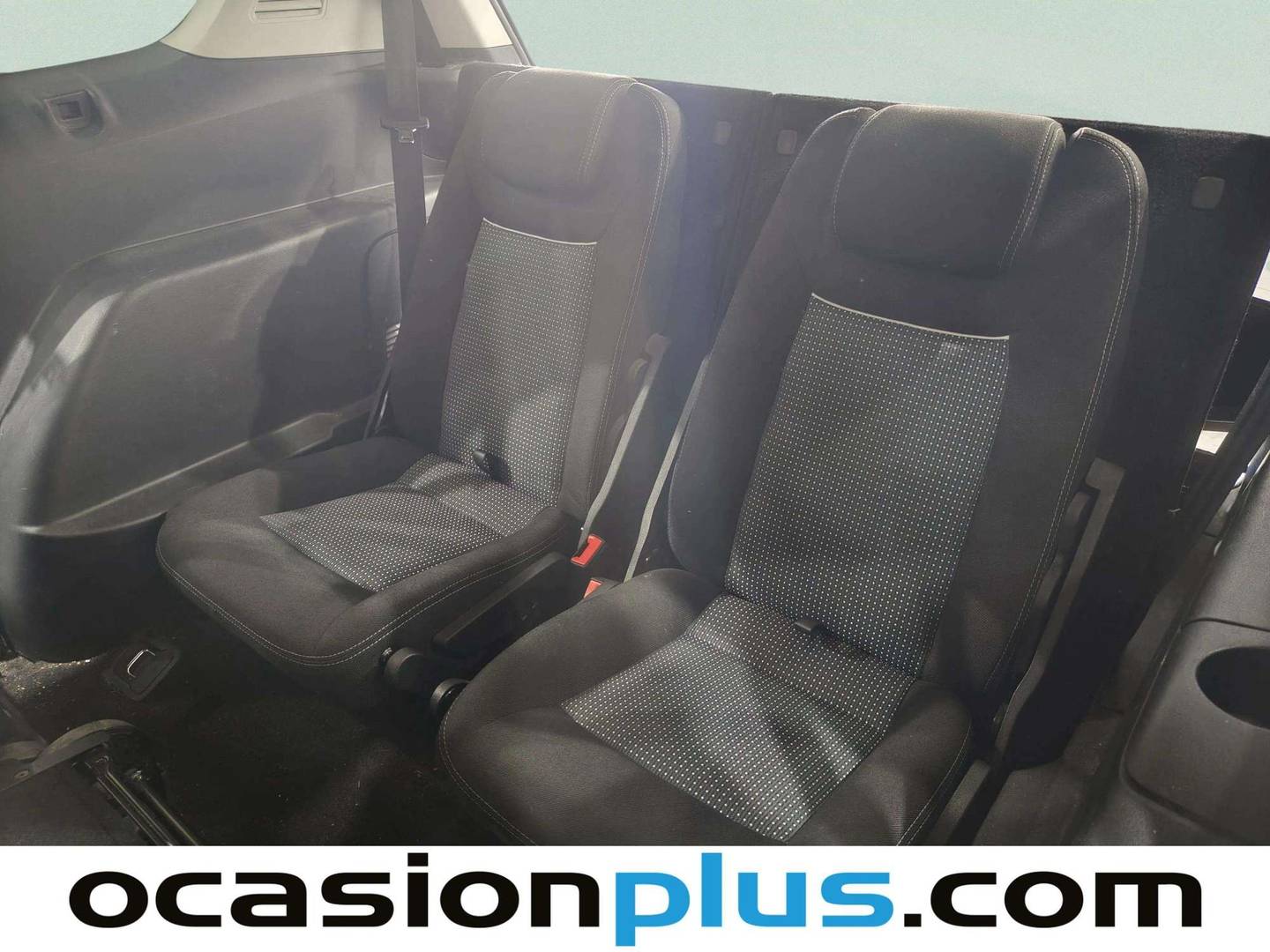 Extras y acabados del Ford S-MAX Ford S-Max 2.0 TDCI Limited Edition (140 CV) 7 PLAZAS