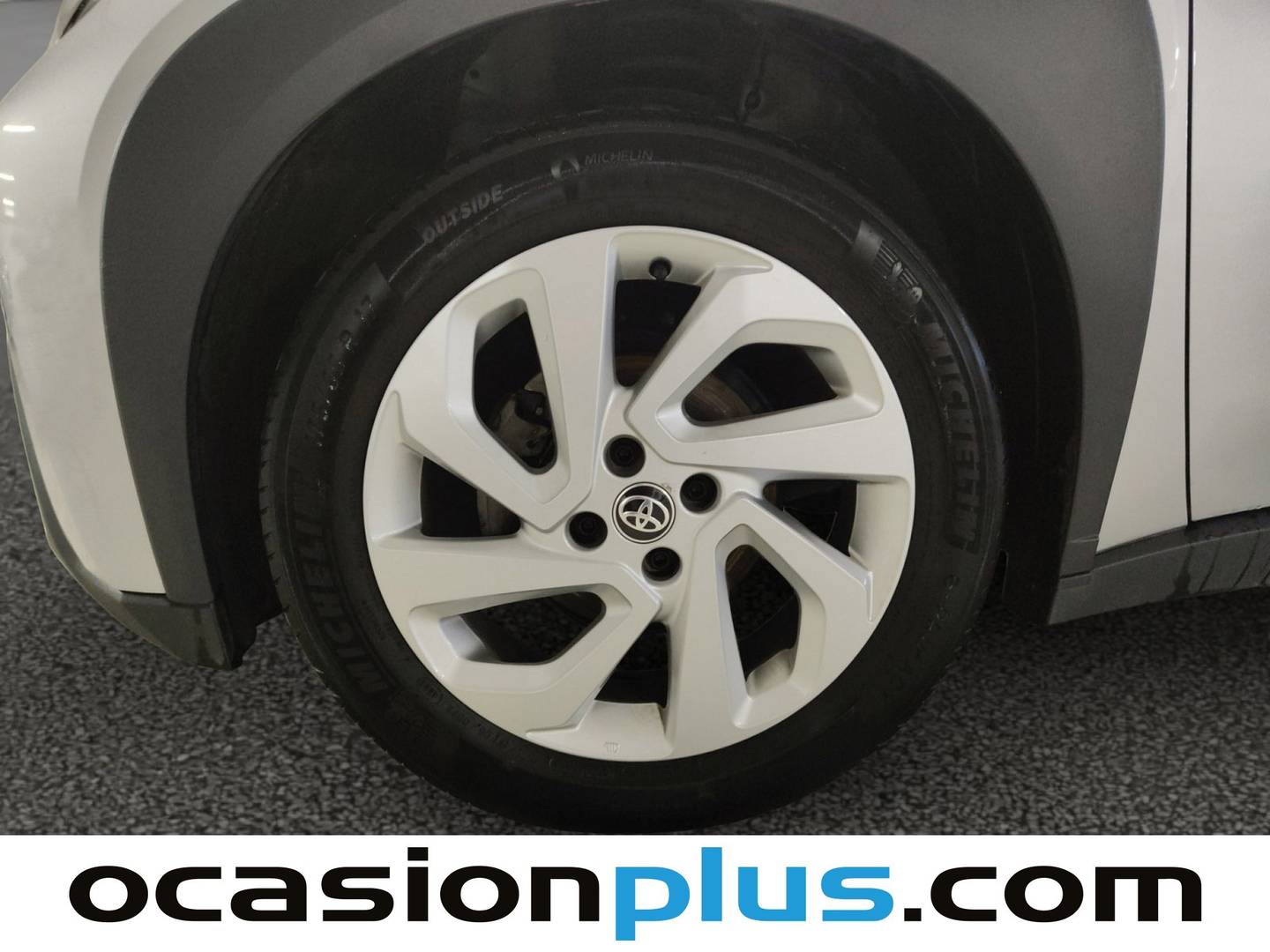 Foto Toyota Aygo X Cross Toyota Aygo X Cross 1.0 VVT-I Play (72 CV)