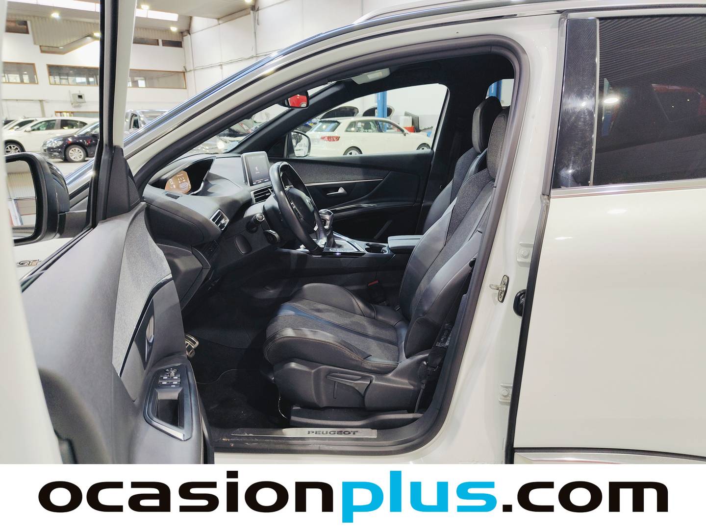 Foto asientos delanteros Peugeot 3008 Peugeot 3008 PureTech 130 S&S GT Line (130 CV)