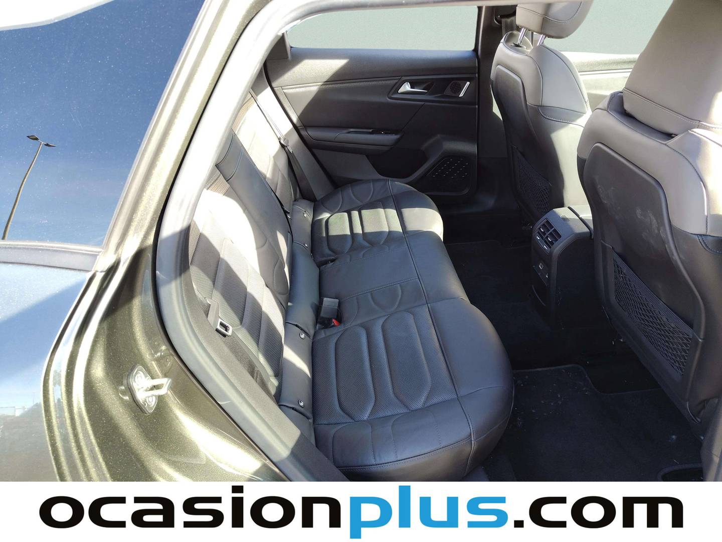 Foto Citroën C5 X Citroen C5 X Hybrid 225 Shine Pack e-EAT8  (225 CV)