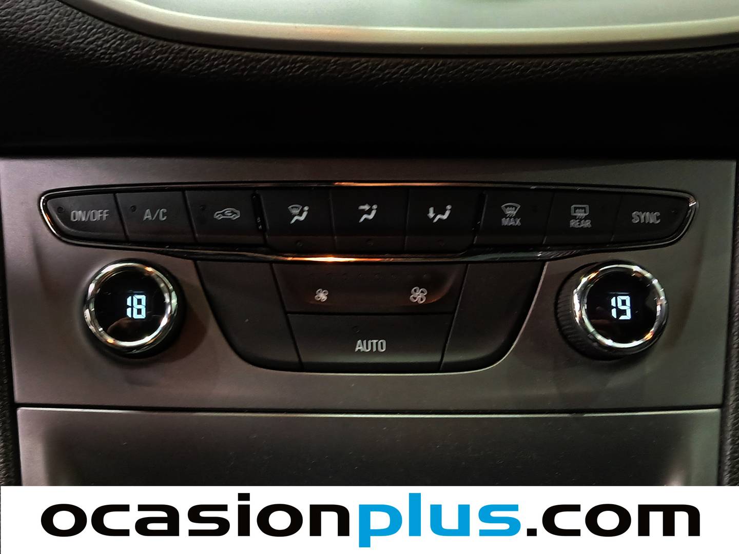 Extras y acabados del Opel Astra Opel Astra 1.6 CDTi Business + (110 CV)