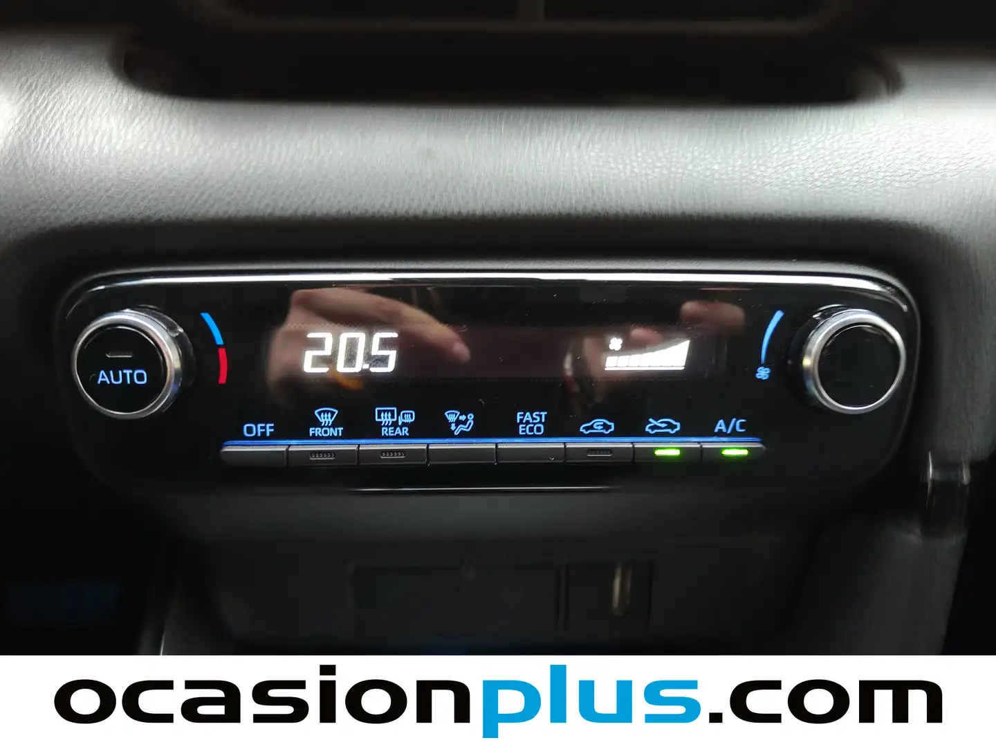 Foto Toyota Yaris Toyota Yaris 120H Business Plus (116 CV)