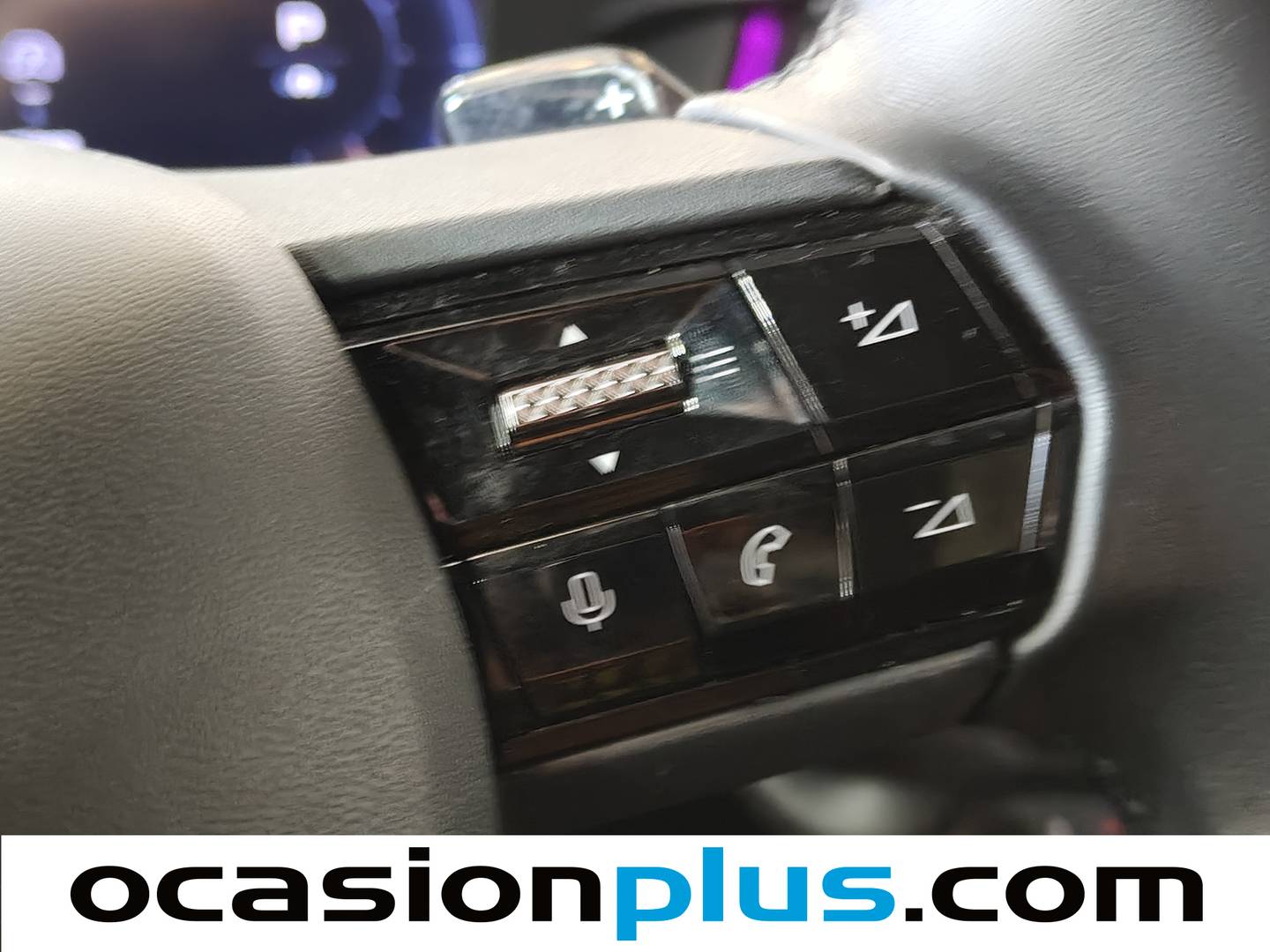 Foto Alfa Romeo Junior Alfa Romeo Junior 1.2 Ibrida Speciale Auto (136 CV)