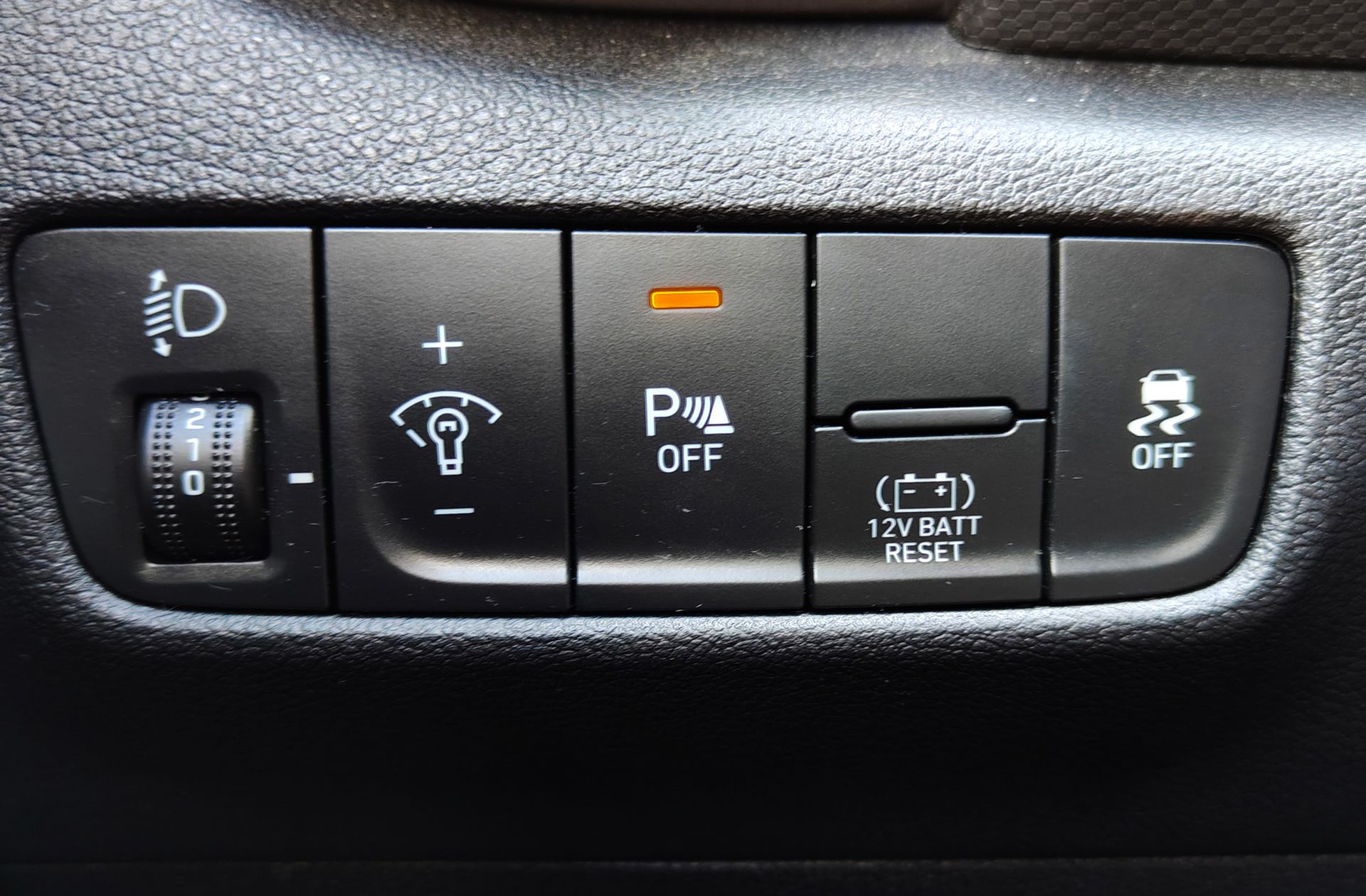Hyundai Kona 1.6 GDI HEV Maxx DCT - foto 9