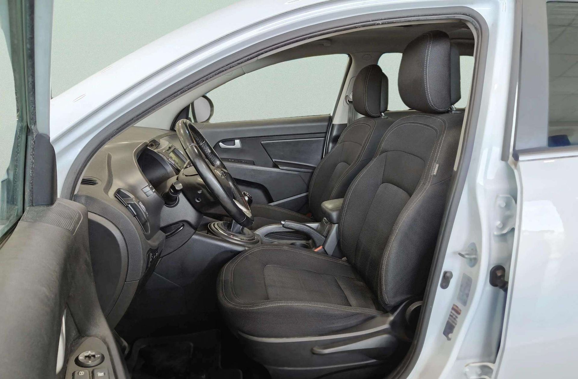 Kia Sportage 1.7 CRDi VGT Drive Plus Pack Visión 4x2 - foto 12