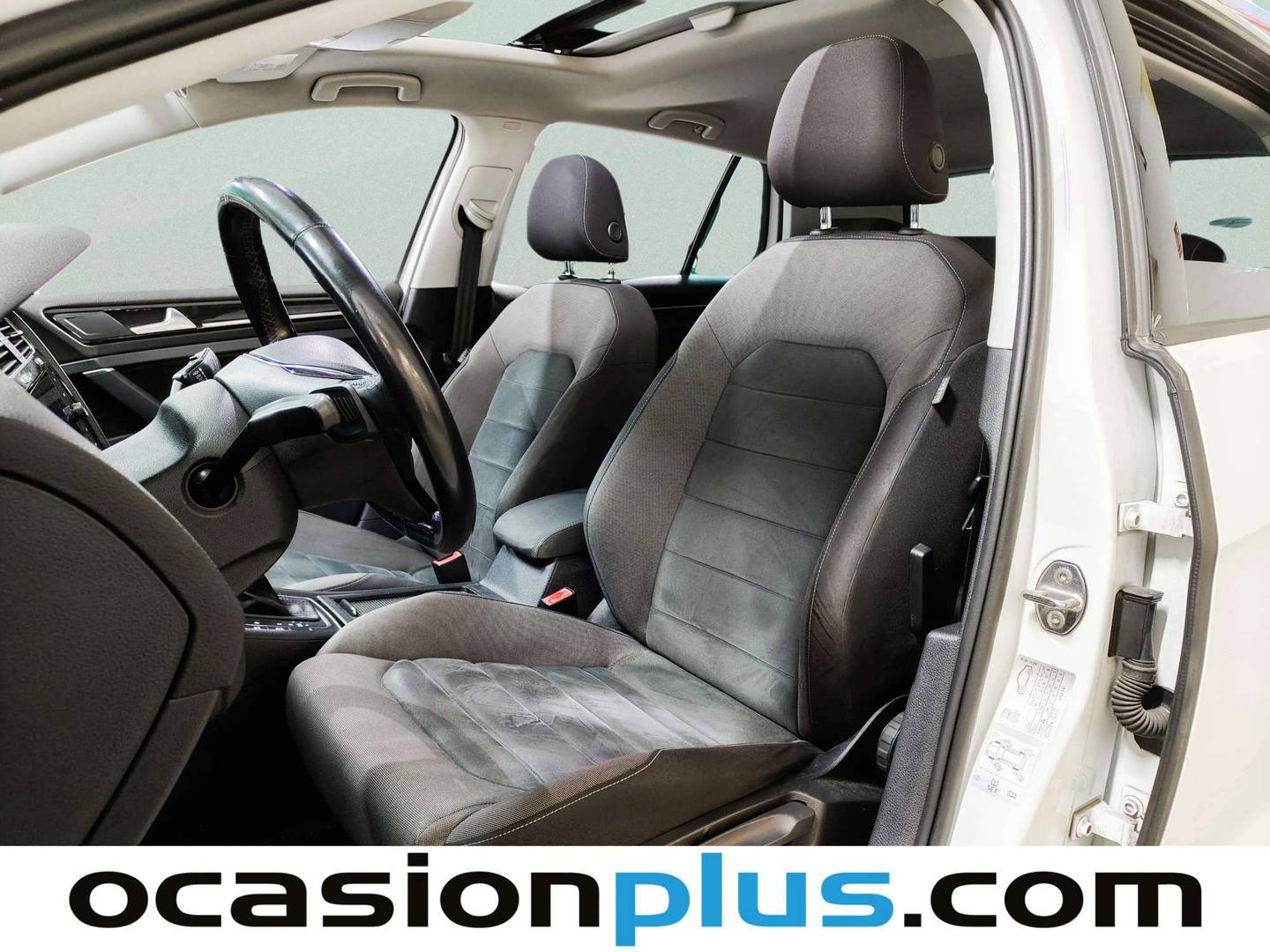 Foto asientos delanteros Volkswagen Golf Volkswagen Golf Sport R-Line 1.5 TSI (150 CV) DSG