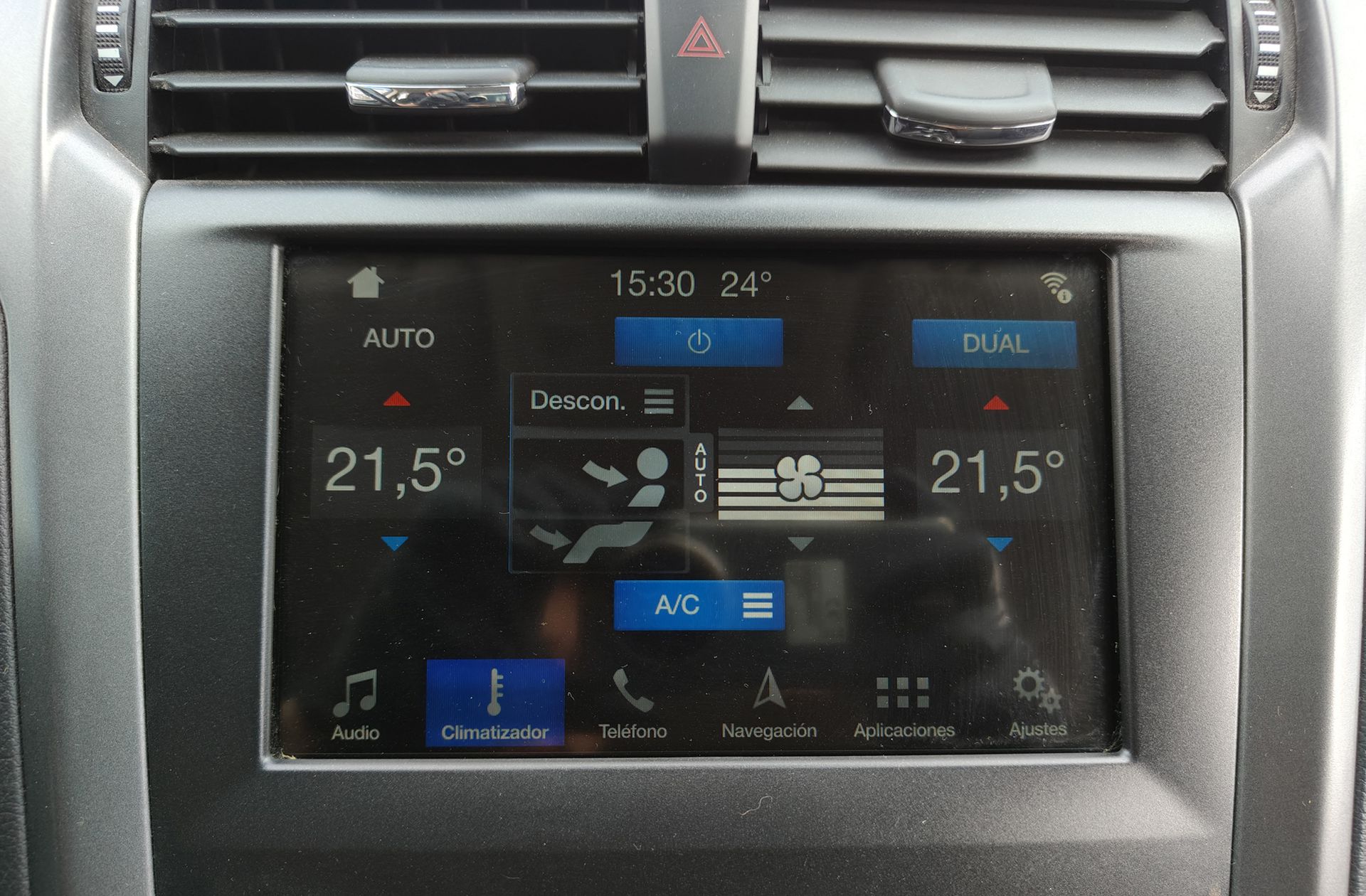 Ford Mondeo 1.5 EcoBoost Titanium - foto 30