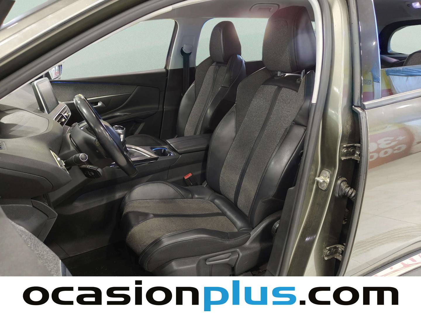 Foto asientos traseros Peugeot 5008 Peugeot 5008 BlueHDi 120 S&S Allure (120 CV) 7 Plazas