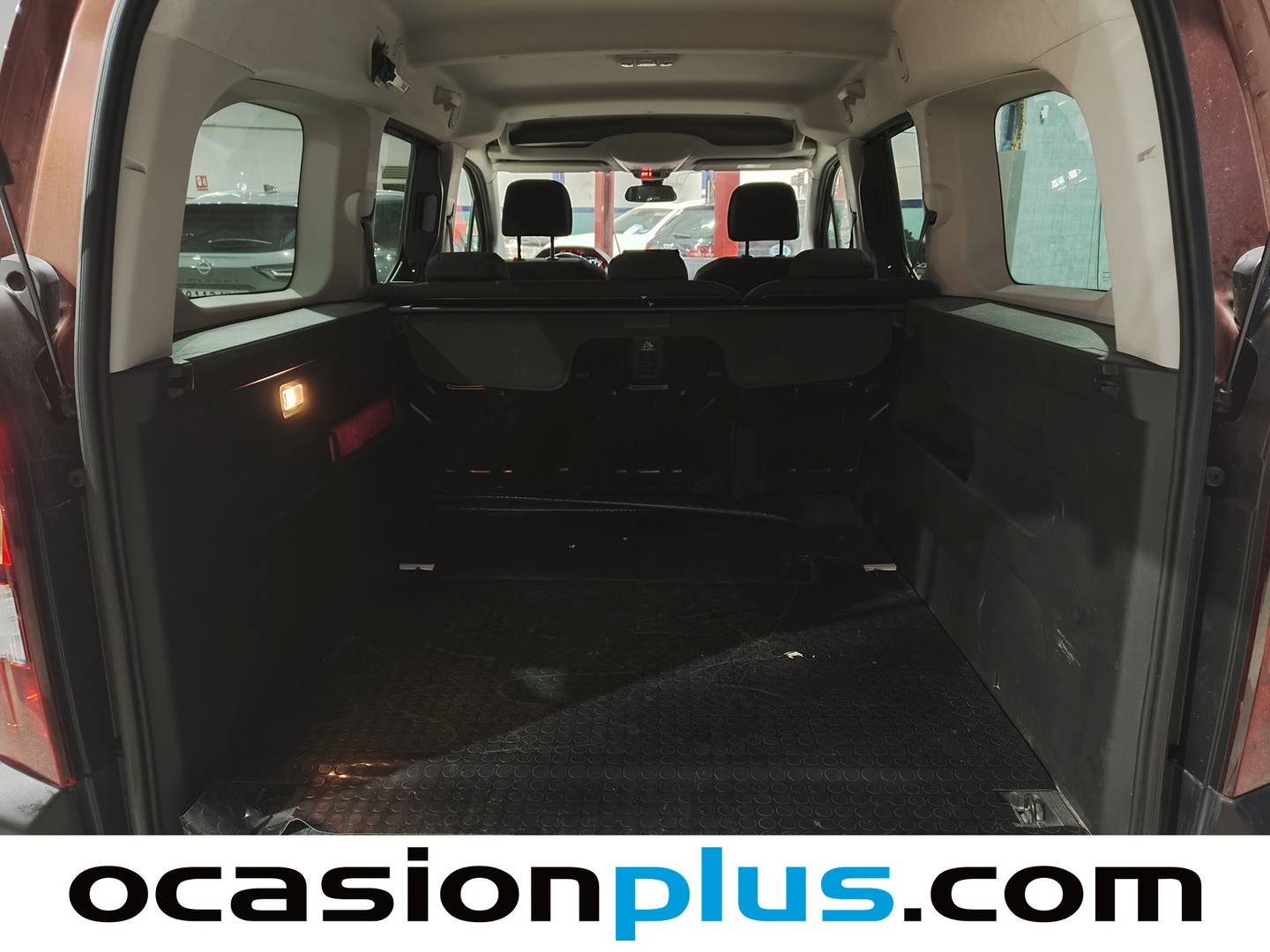 Foto Peugeot Rifter Peugeot Rifter BlueHDi 100 Allure Pack Long (100 CV)