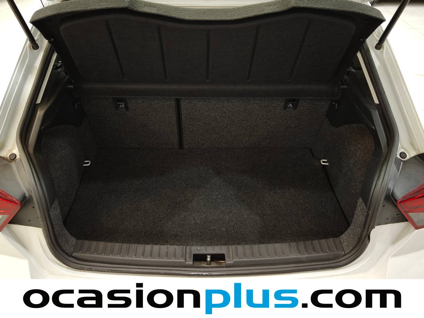 Fotos maletero Seat Ibiza Seat Ibiza 1.0 TGI GNC S&S FR Eco Plus (90 CV)