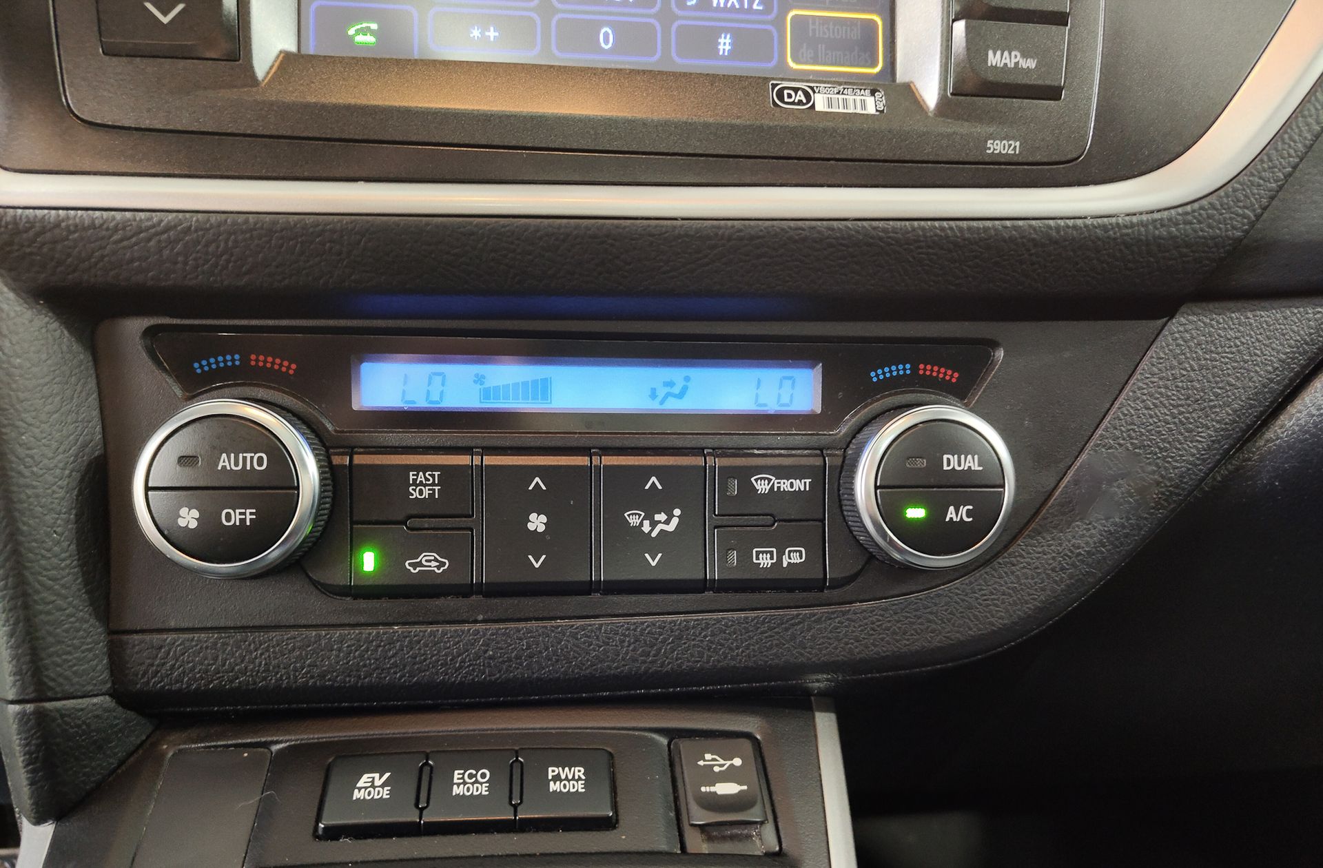 Toyota Auris Hybrid Advance - foto 31
