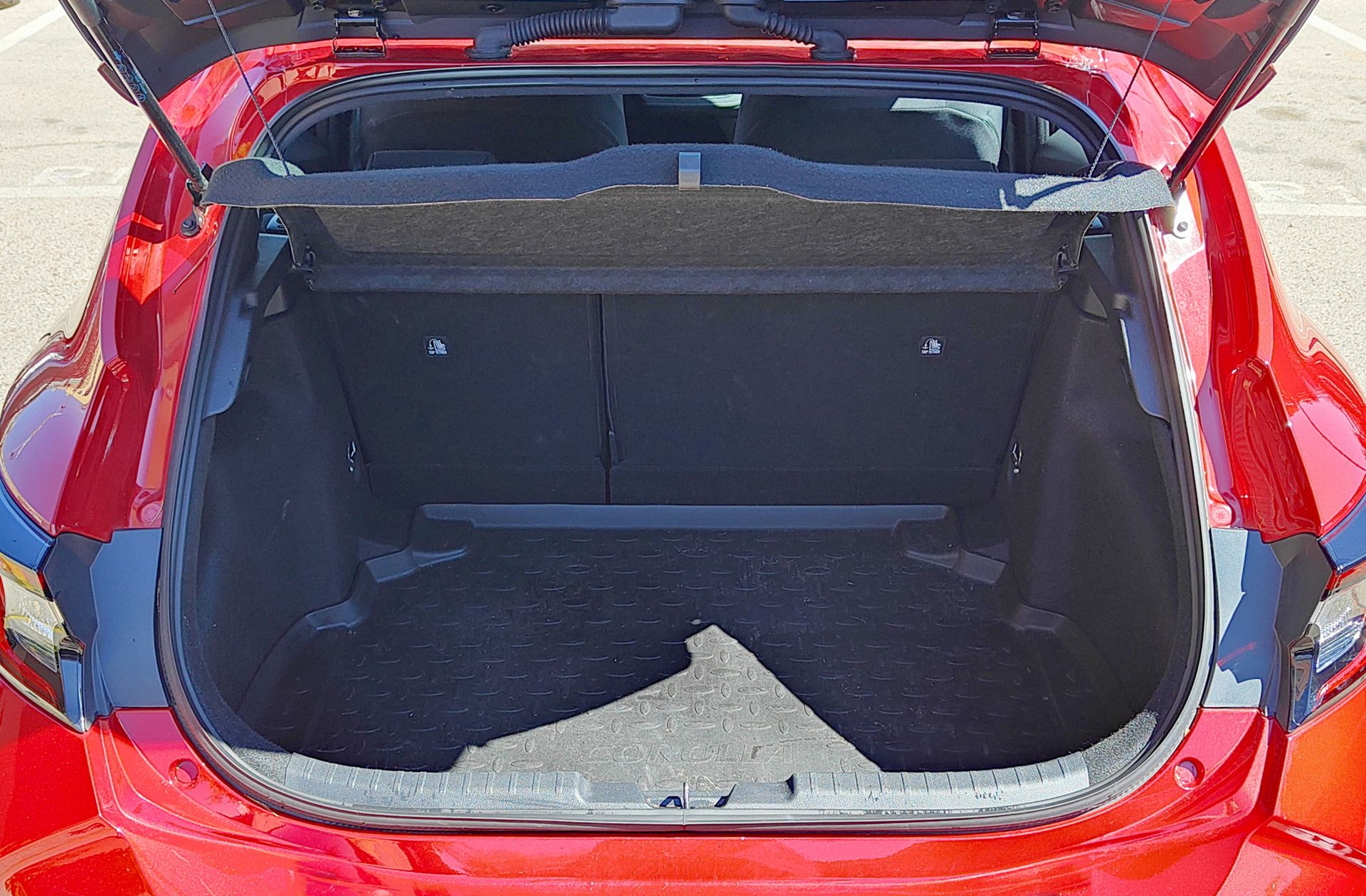 Toyota Corolla 140H Active Plus - foto 13