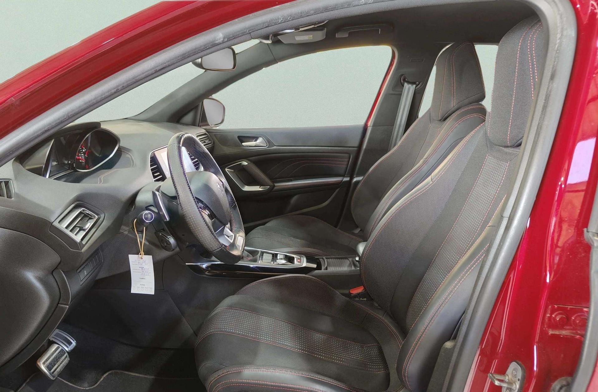 Peugeot 308 PureTech 130 GT Line EAT6 - foto 11