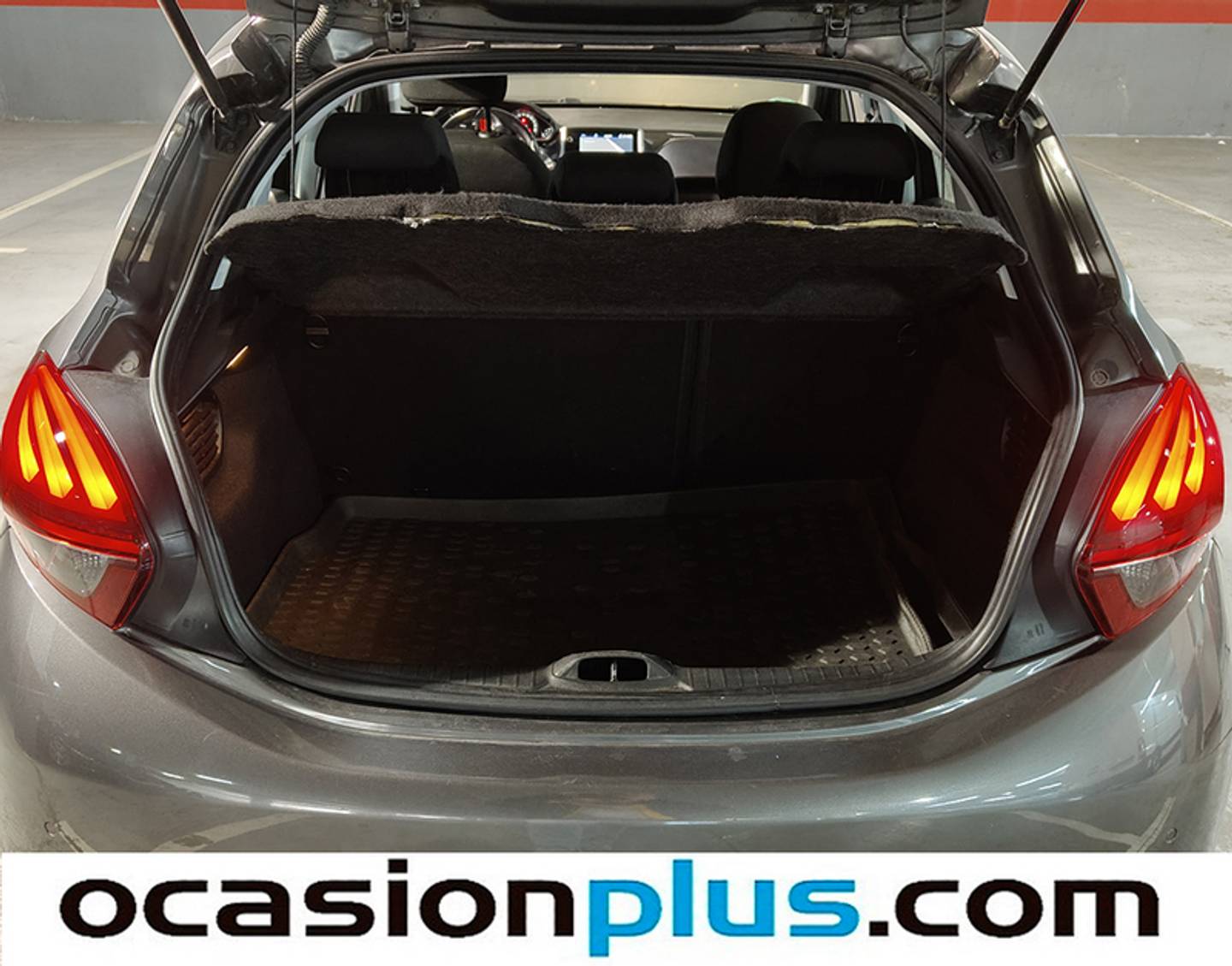 Foto Peugeot 208 Peugeot 208 1.2L PureTech Allure (82 CV)