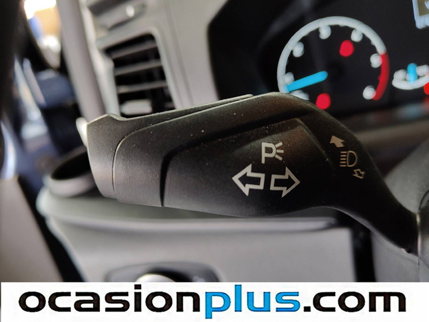 Foto Ford Transit Custom Ford Transit Custom Kombi 2.0 TDCI 320 L2 Trend (130 CV) 9 Plazas