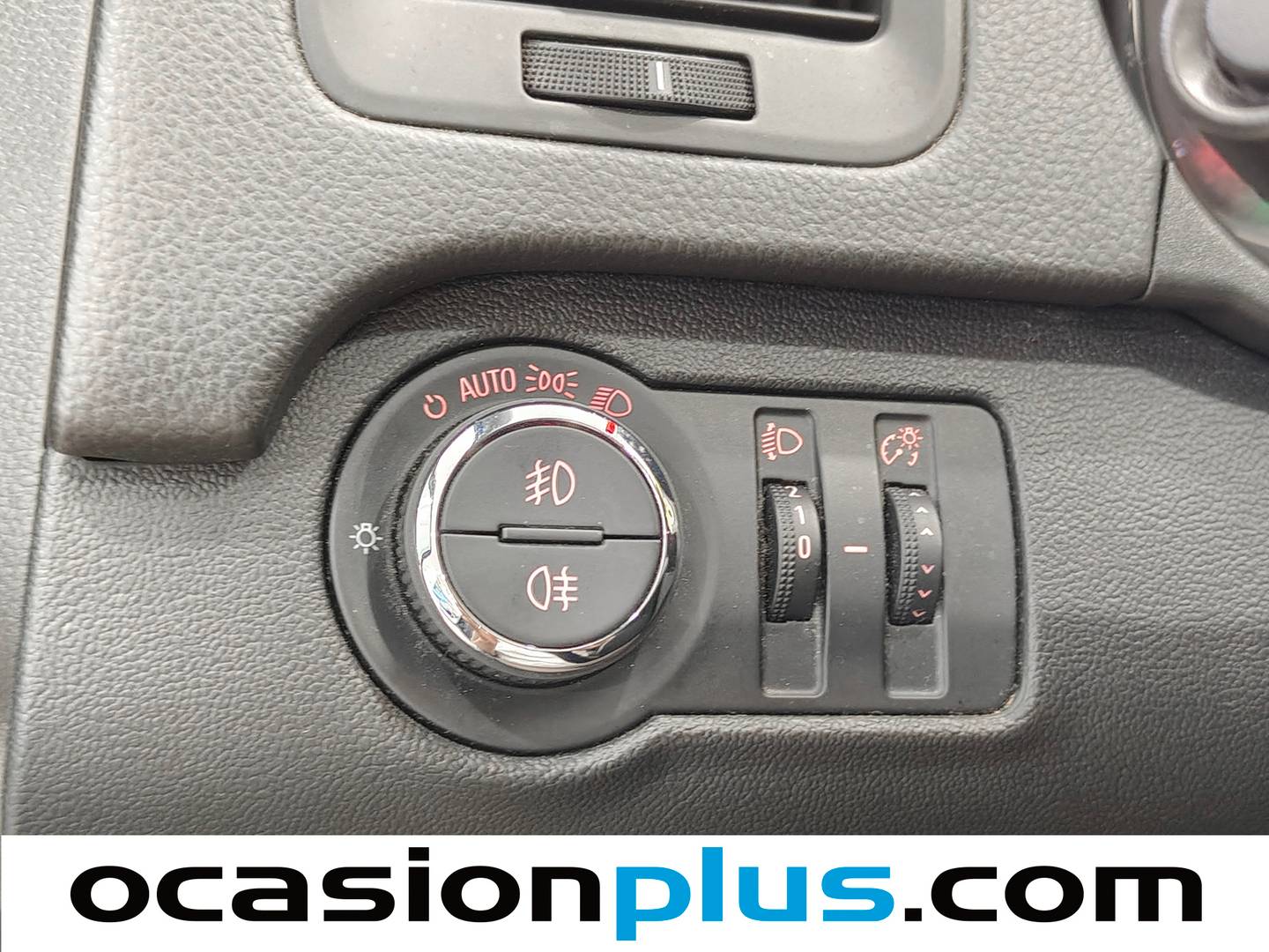 Extras y acabados del Opel Insignia Opel Insignia 2.0 CDTI ecoFLEX Edition (130 CV)