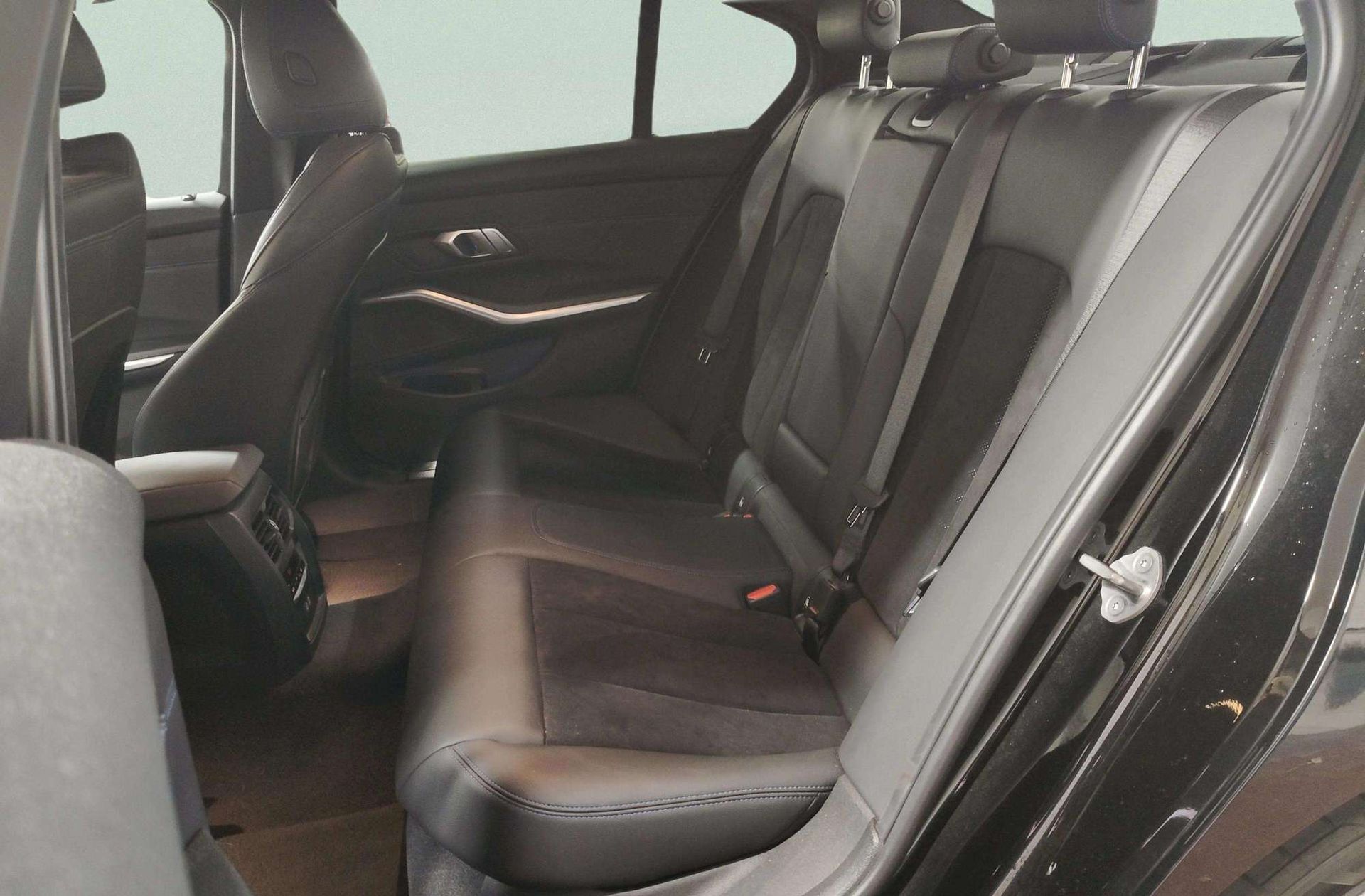 BMW Serie 3 318d Pack M - foto 20
