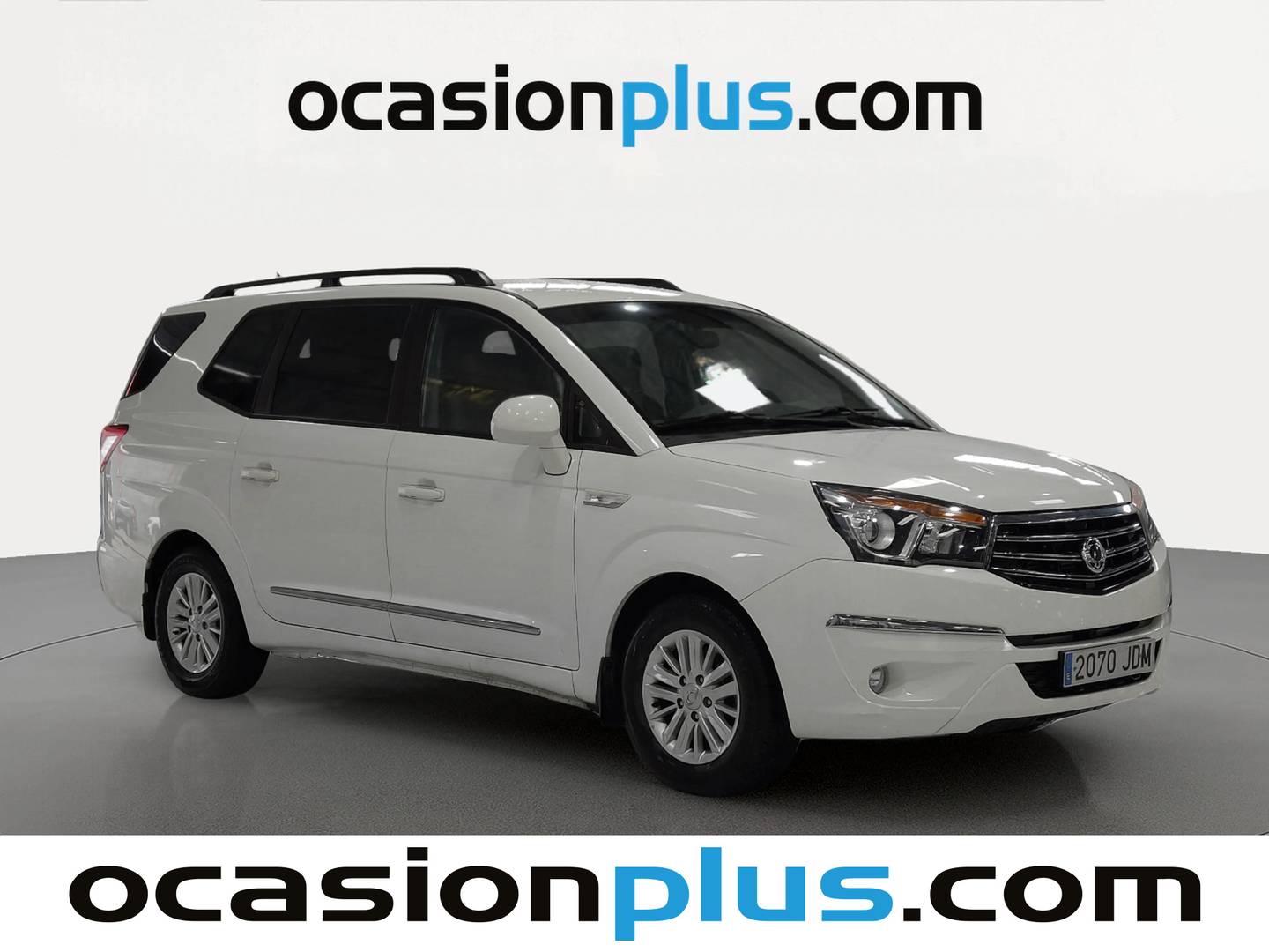 Foto delantera SsangYong Rodius Ssangyong Rodius 2.0 e-Xdi Premium (155 CV) 7 Plazas derecha