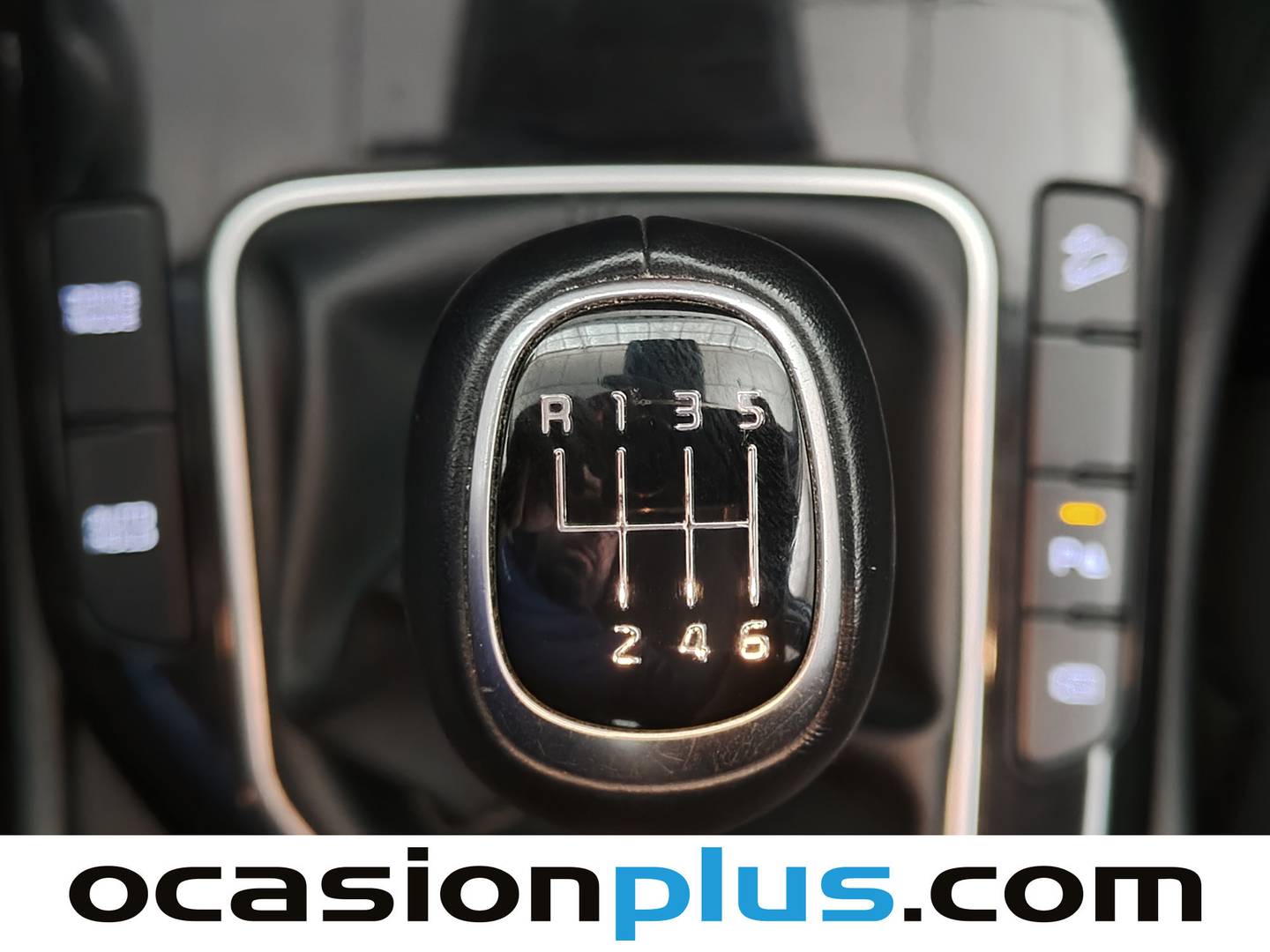 Foto KIA Sportage Kia Sportage 1.6 CRDi MHEV Business 4x2 (136 CV)