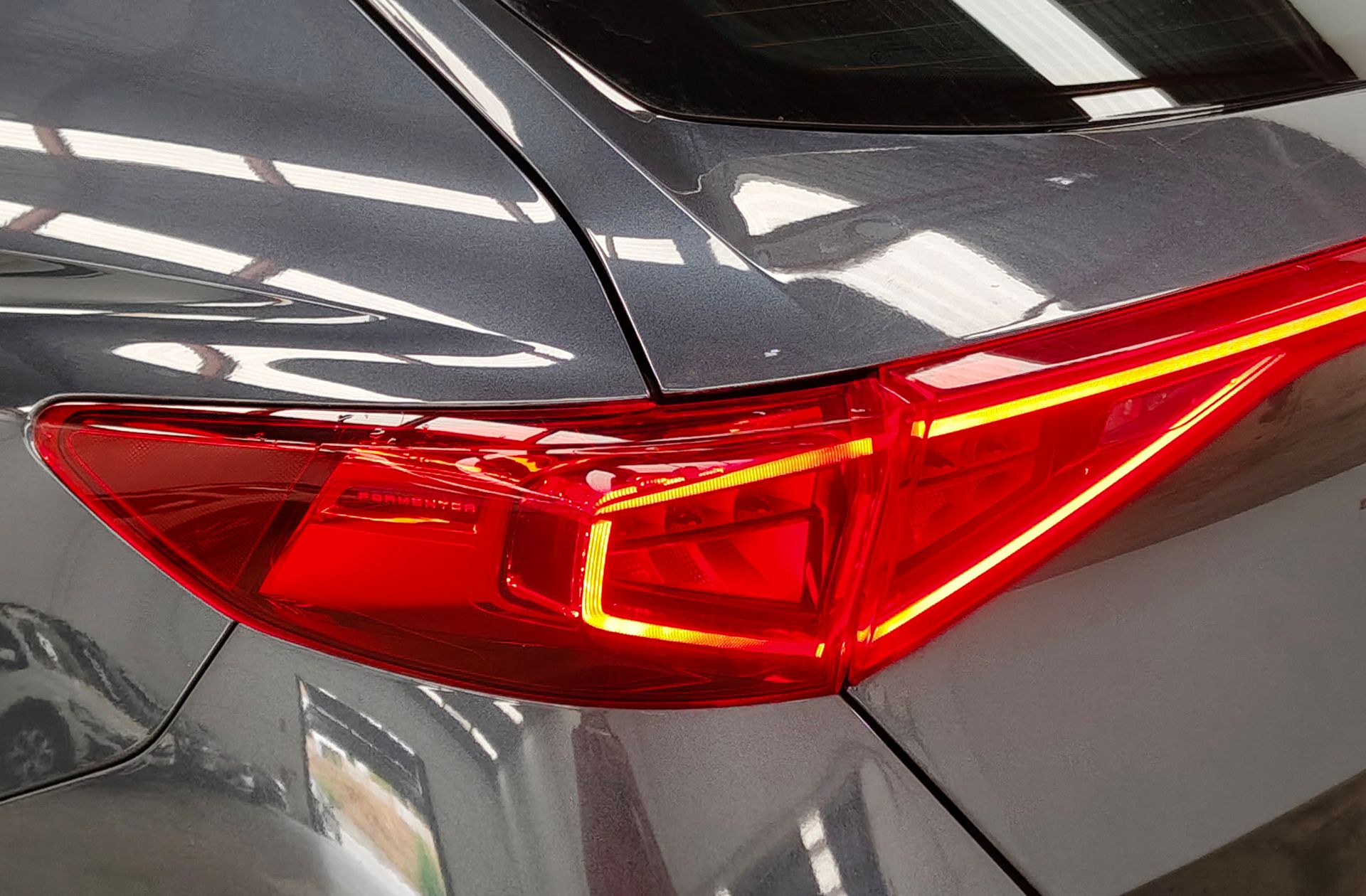Cupra Formentor 1.4 e-Hybrid DSG - foto 21