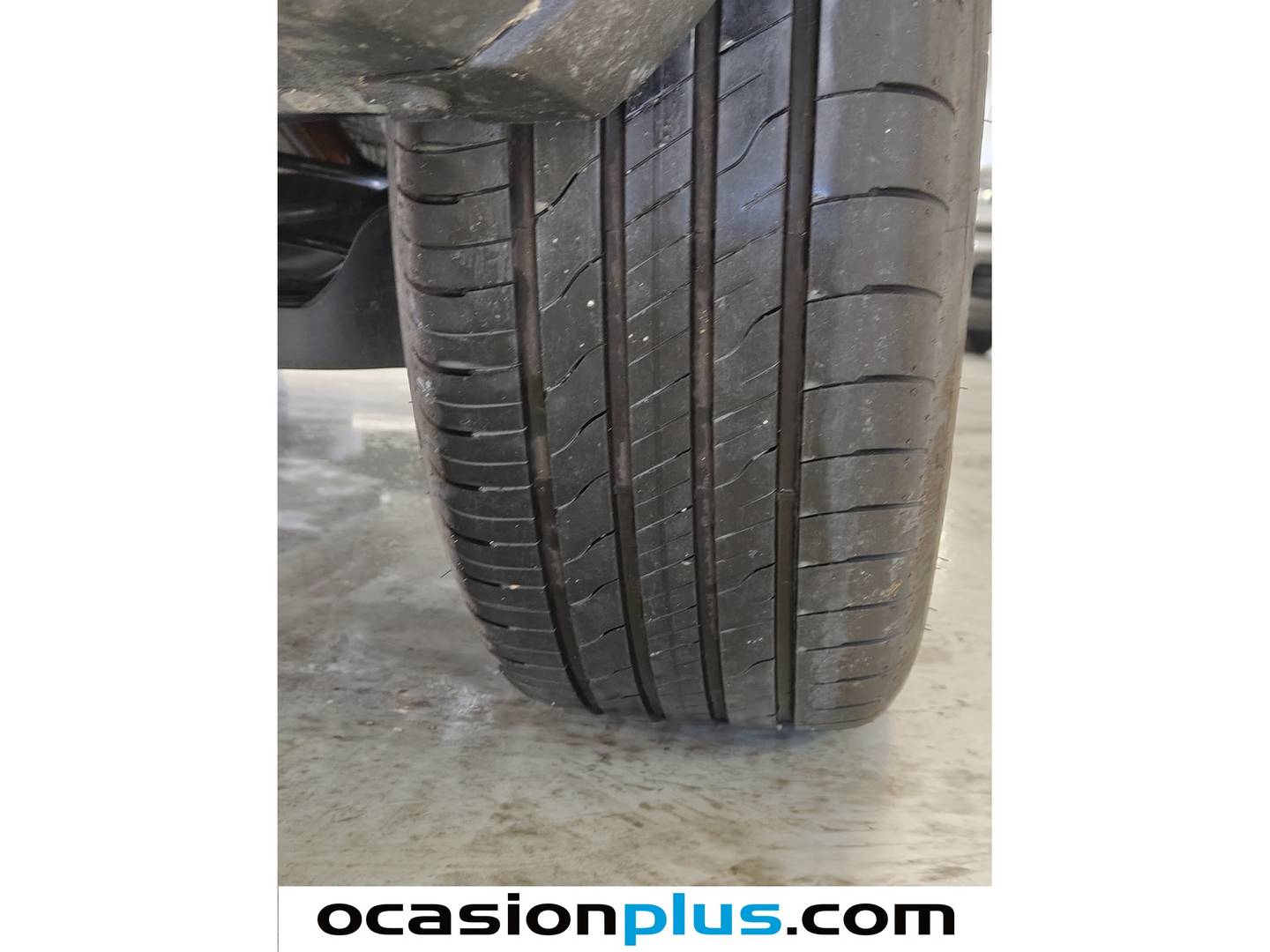 Foto Alfa Romeo Junior Alfa Romeo Junior 1.2 Ibrida Speciale Auto (136 CV)