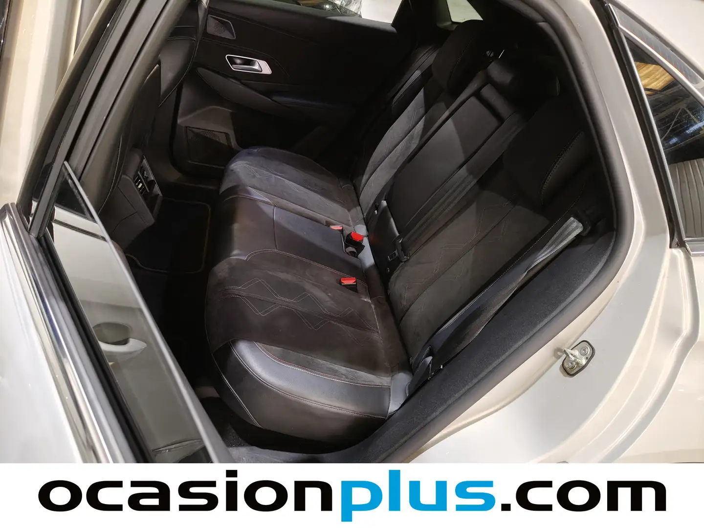 Foto DS DS 7 Crossback DS DS7 Crossback BlueHDi 130 DE Performance Line AT (130 CV)