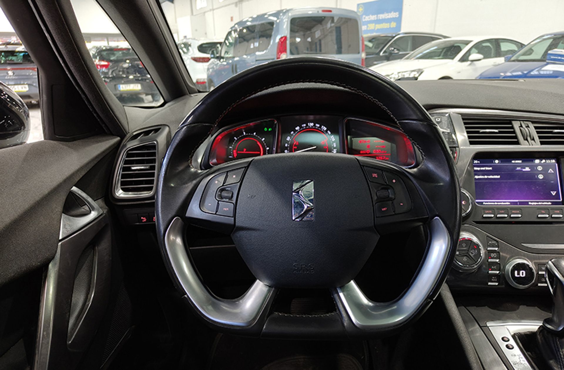 DS DS 5 BlueHDi 180 Style EAT6 - foto 22