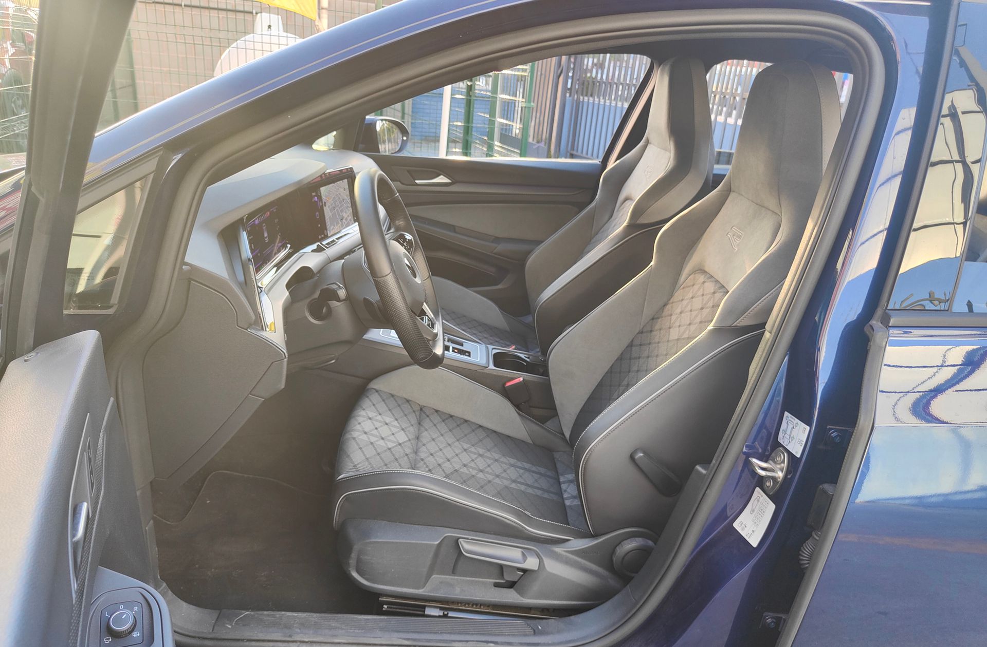 Volkswagen Golf R-Line 1.5 eTSI DSG - foto 12
