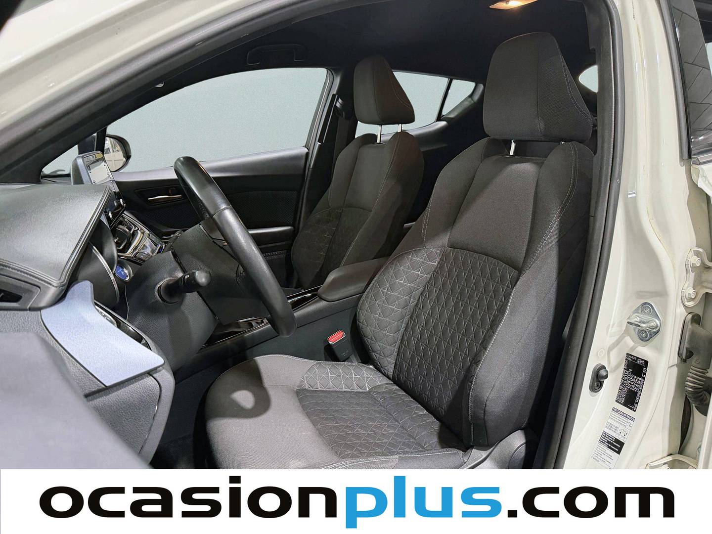 Foto asientos delanteros Toyota C-HR Toyota C-HR 180H Advance (184 CV)