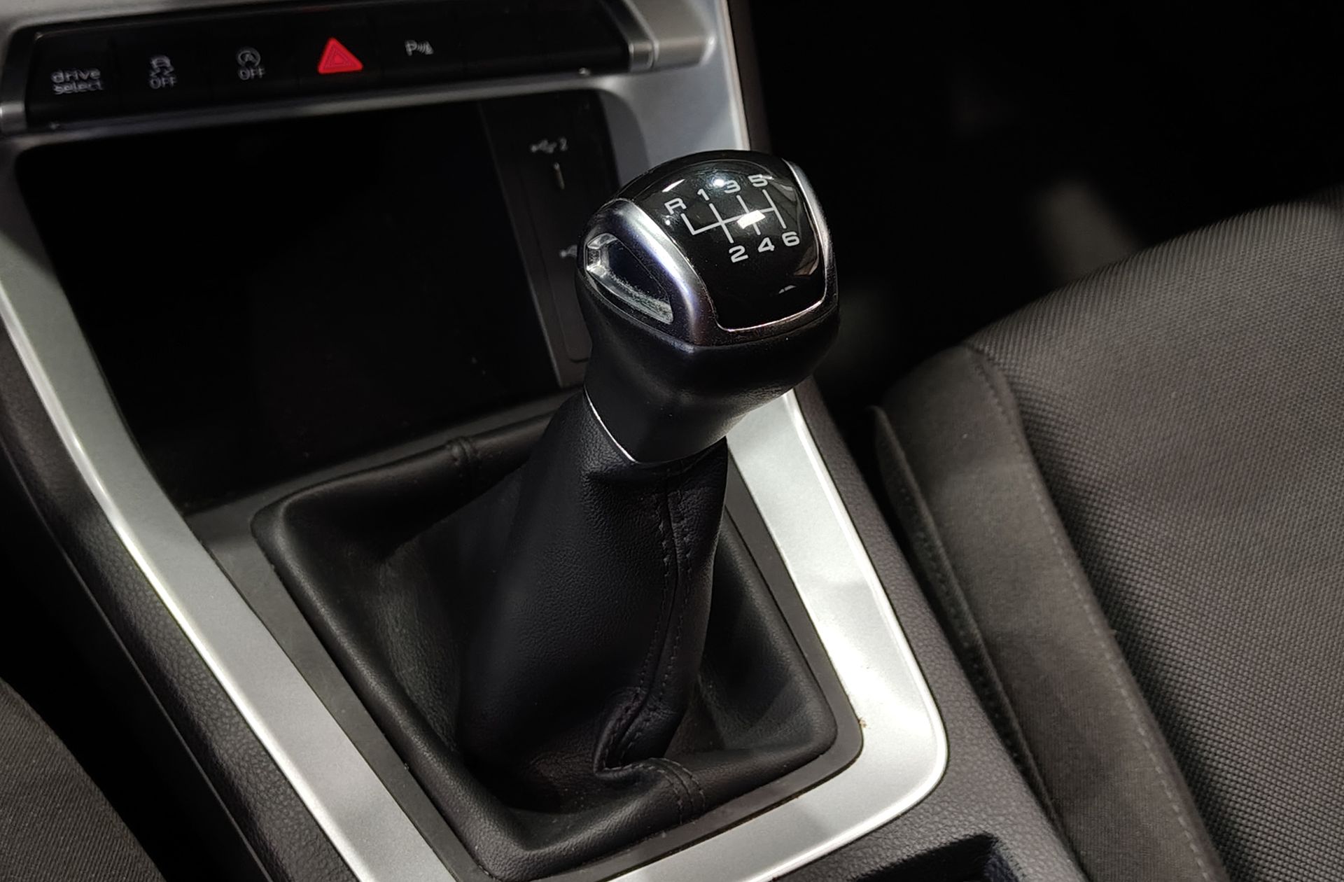 Audi Q3 Advanced 35 TDI - foto 5