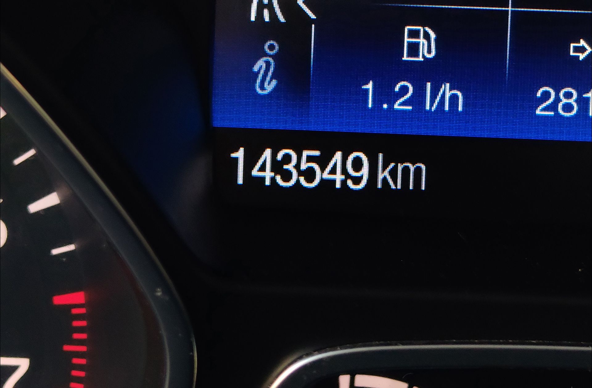 Ford Kuga 1.5 EcoBoost Trend+ 4x2 - foto 9