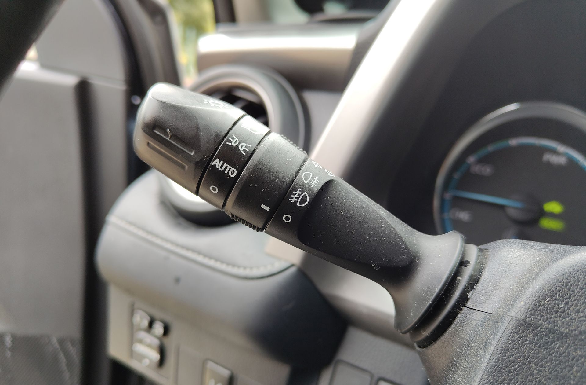 Toyota RAV4 2.5l hybrid Advance 2WD - foto 24