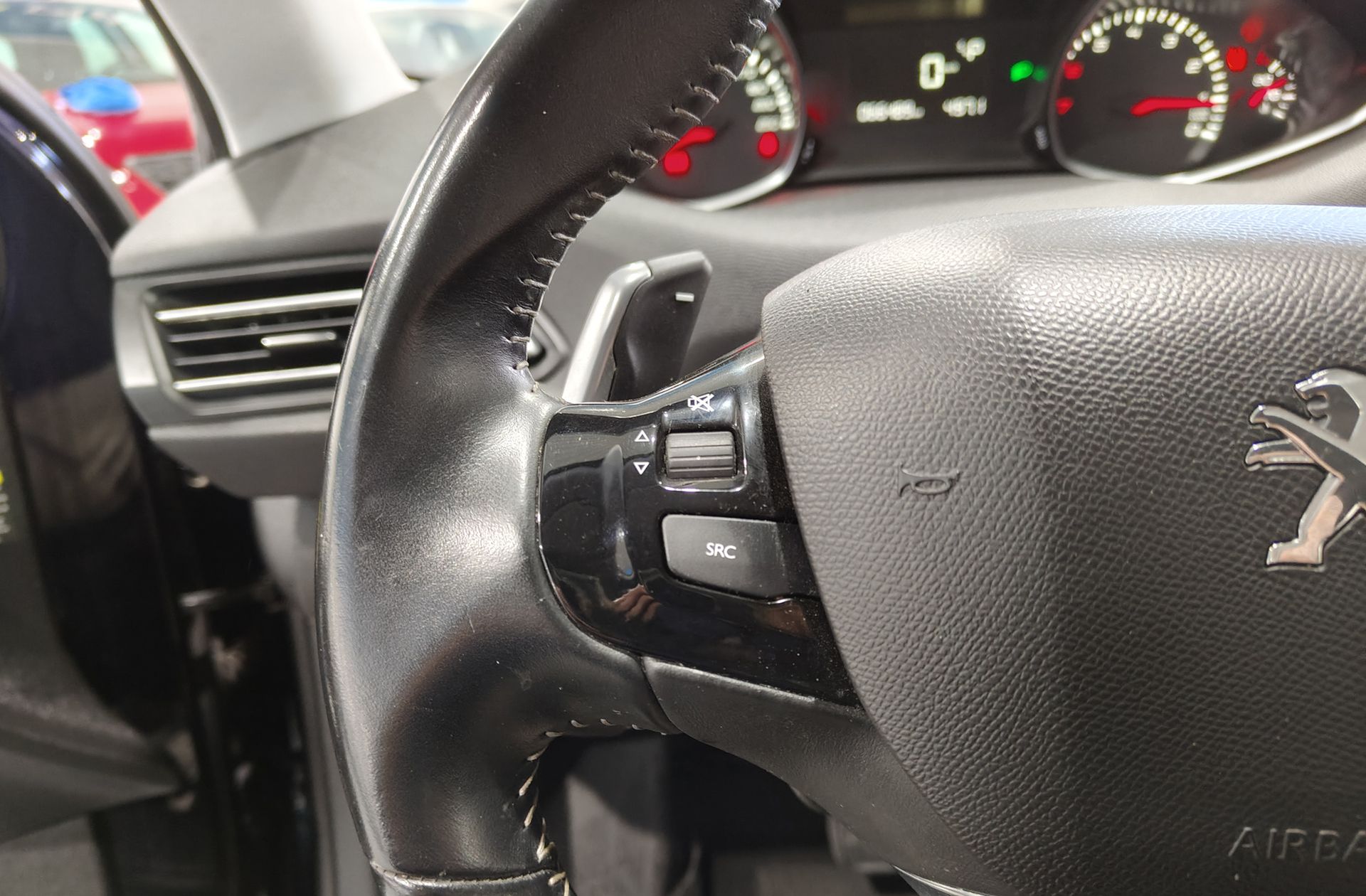 Peugeot 308 PureTech 130 Style - foto 27